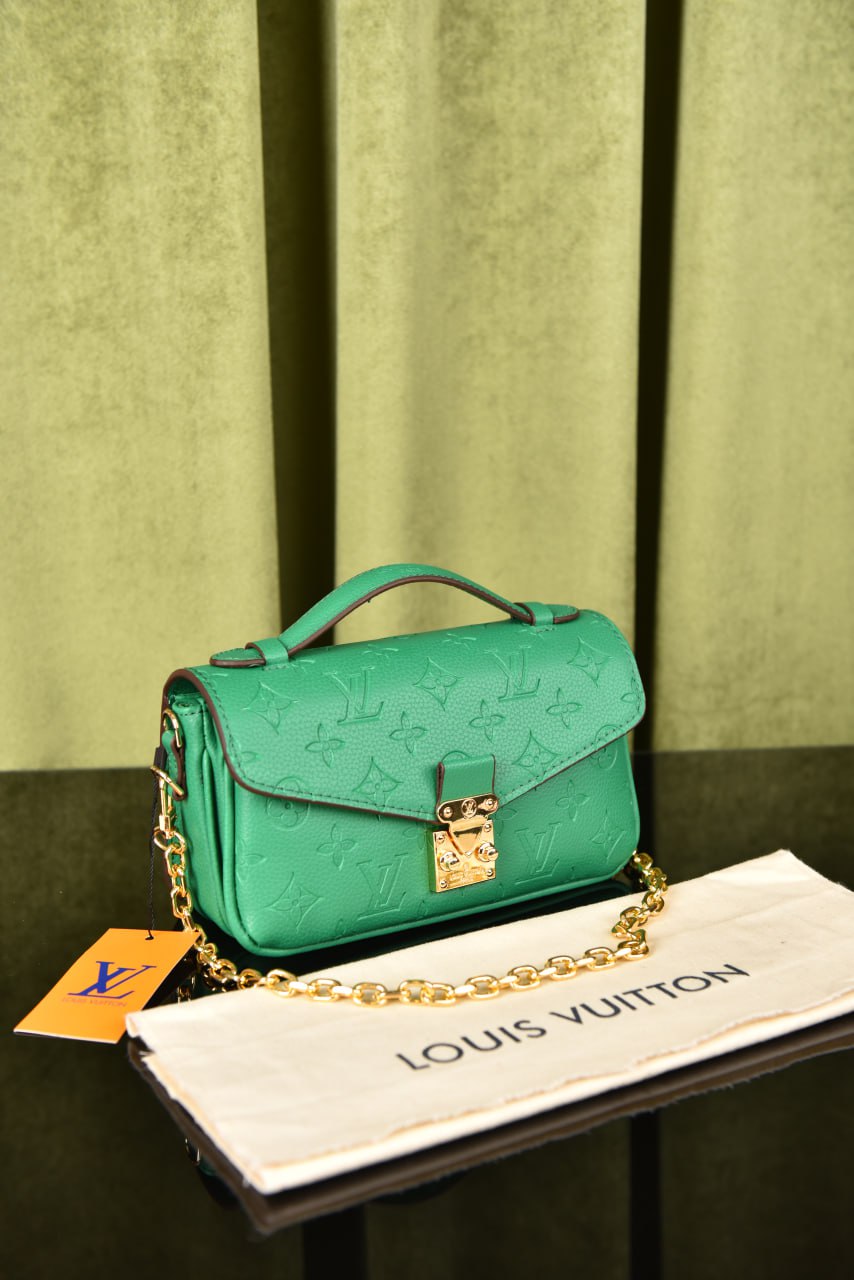 لوي فيتون بوشيت ميتس سادة (7 ألوان) - Louis Vuitton Pochette Metis East Plain