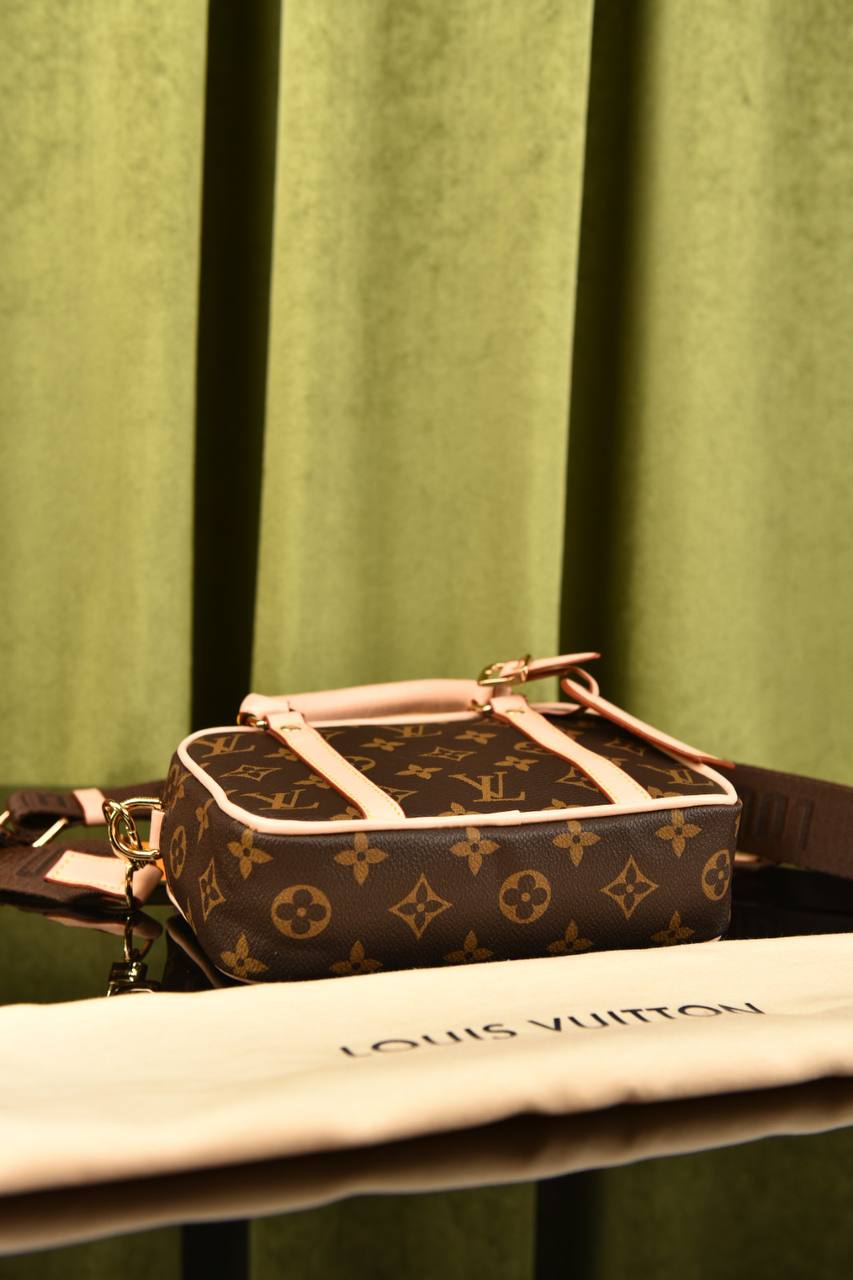 لوي فيتون بورت صغيرة (8 ألوان) - Louis Vuitton Nano Porte Documents Voyage