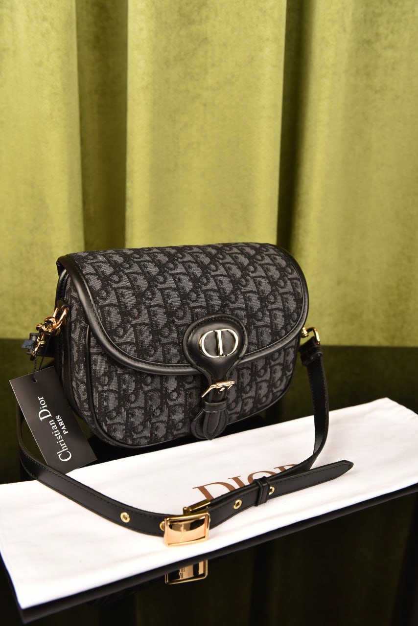 ديور بوبي (5 ألوان) - Dior Medium Bobby Bag