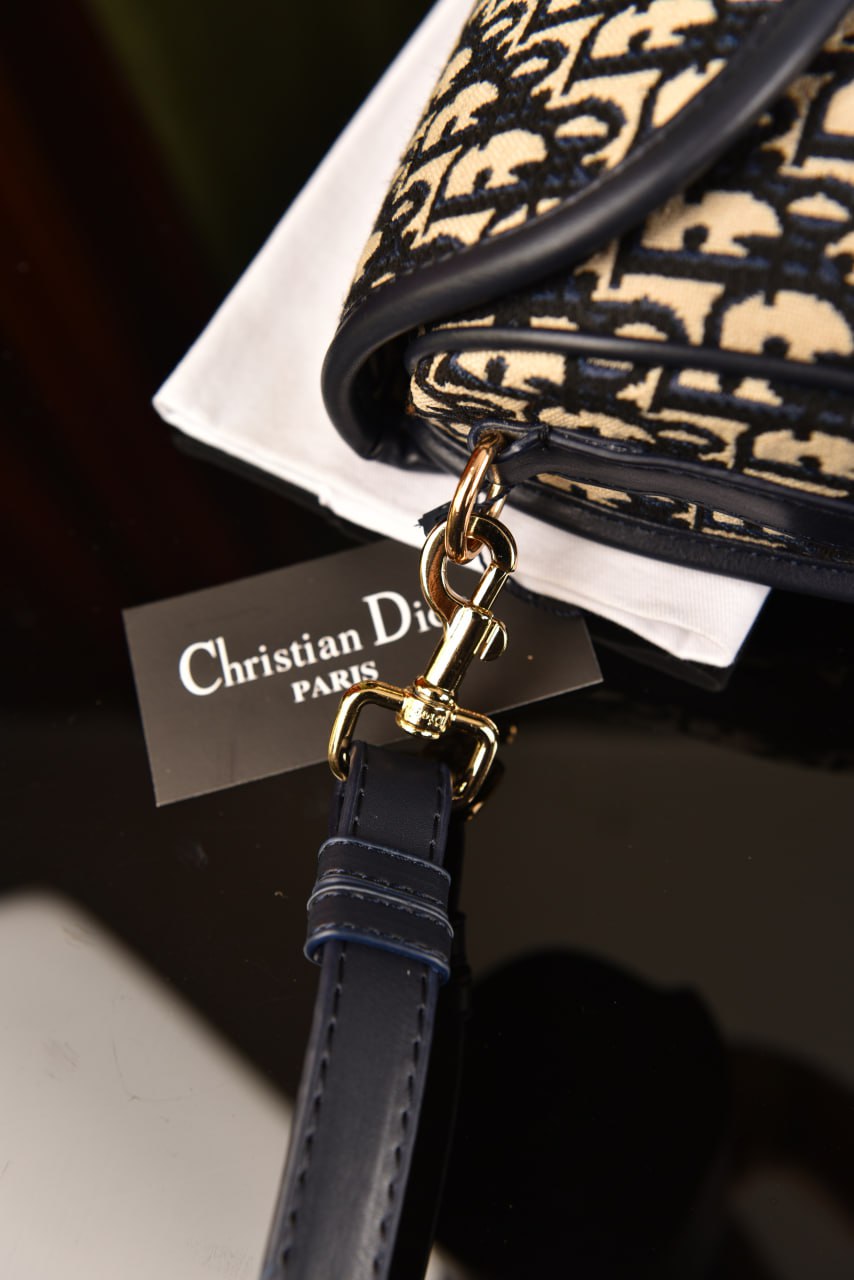 ديور بوبي (5 ألوان) - Dior Medium Bobby Bag