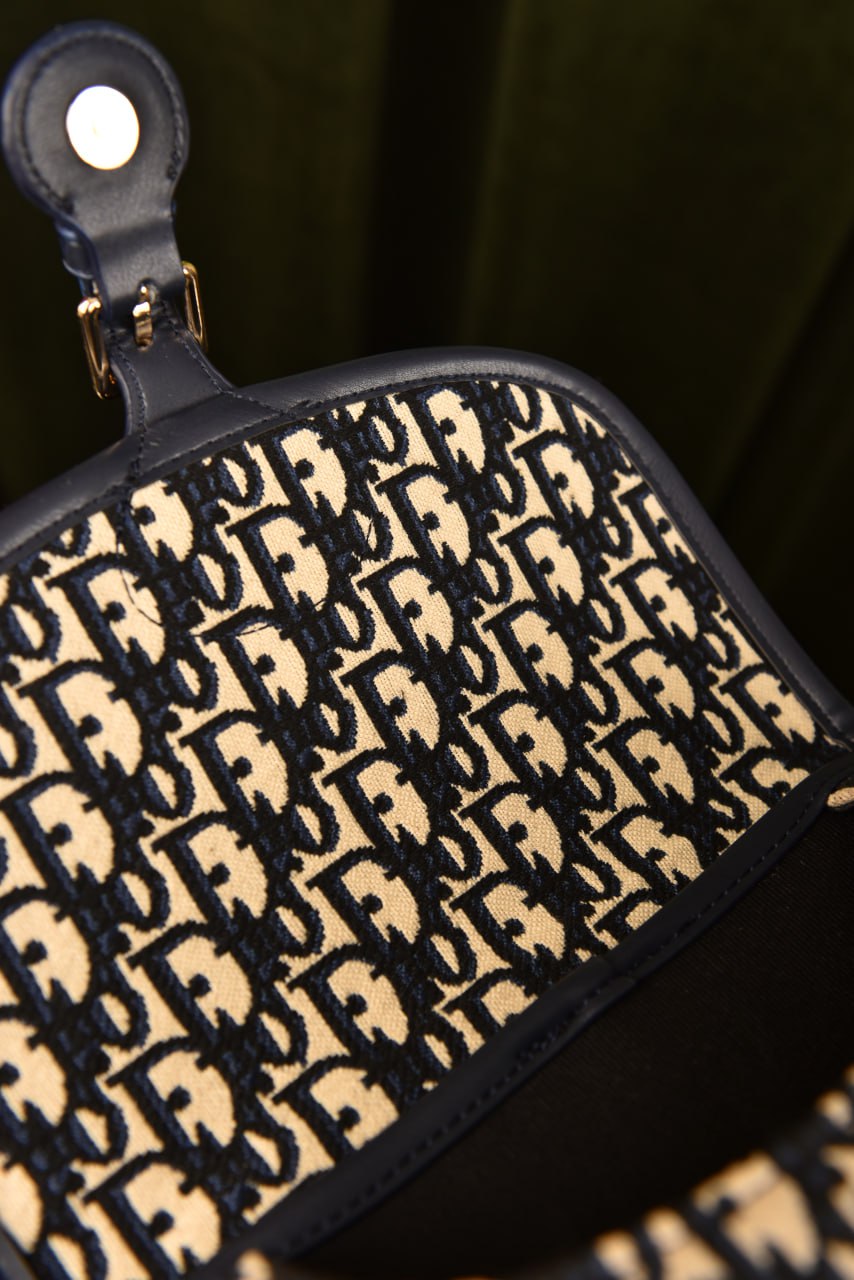 ديور بوبي (5 ألوان) - Dior Medium Bobby Bag