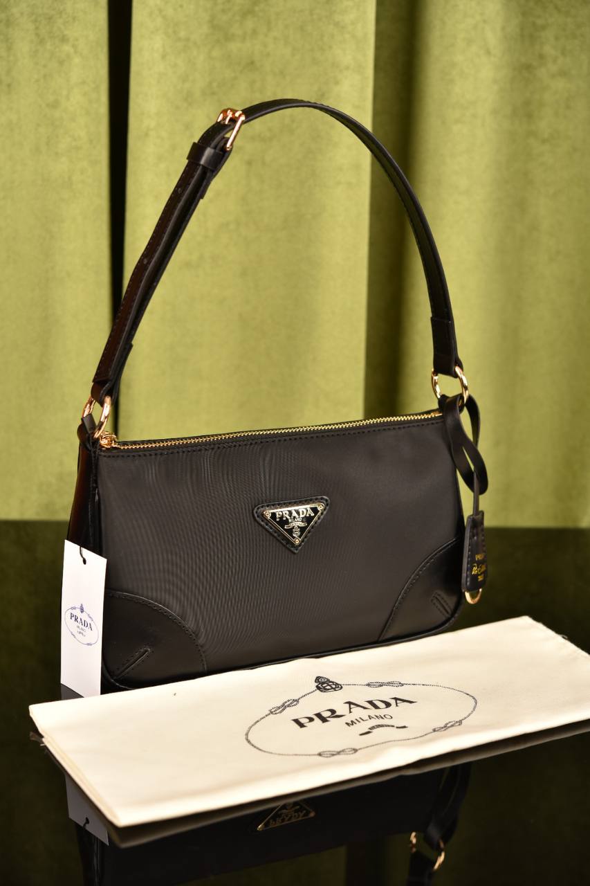 برادا (9 ألوان) - Prada Re-Edition 2002 Nylon Brushed Shoulder Bag