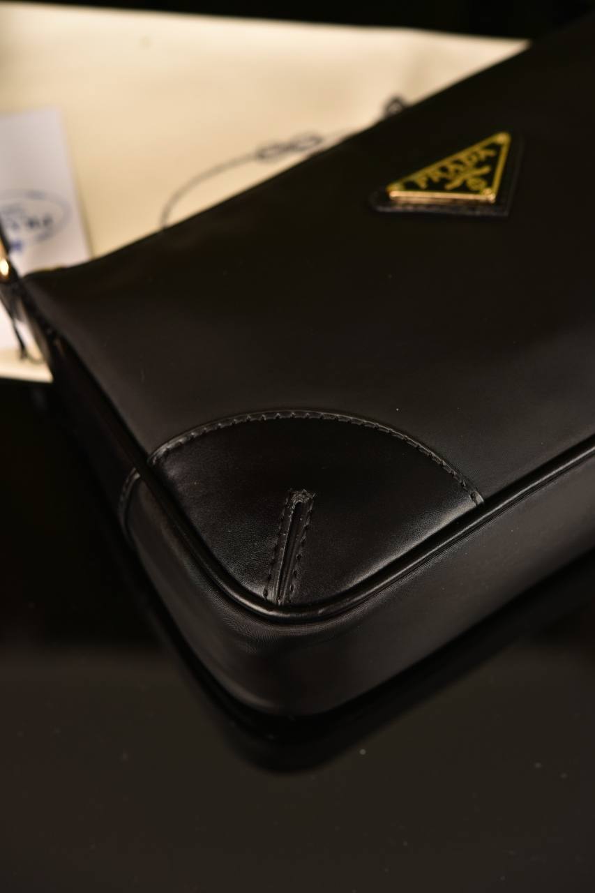 برادا (9 ألوان) - Prada Re-Edition 2002 Nylon Brushed Shoulder Bag