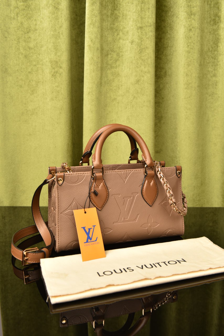 لوي فيتون اونذاجو سادة (7 ألوان) - Louis Vuitton OnTheGo Plain