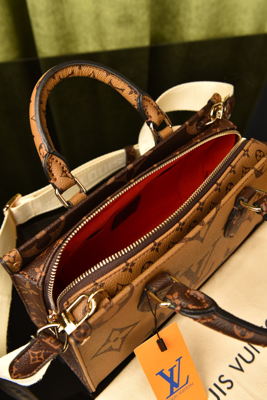 لوي فيتون اونذاجو (1 لون) - Louis Vuitton OnTheGo