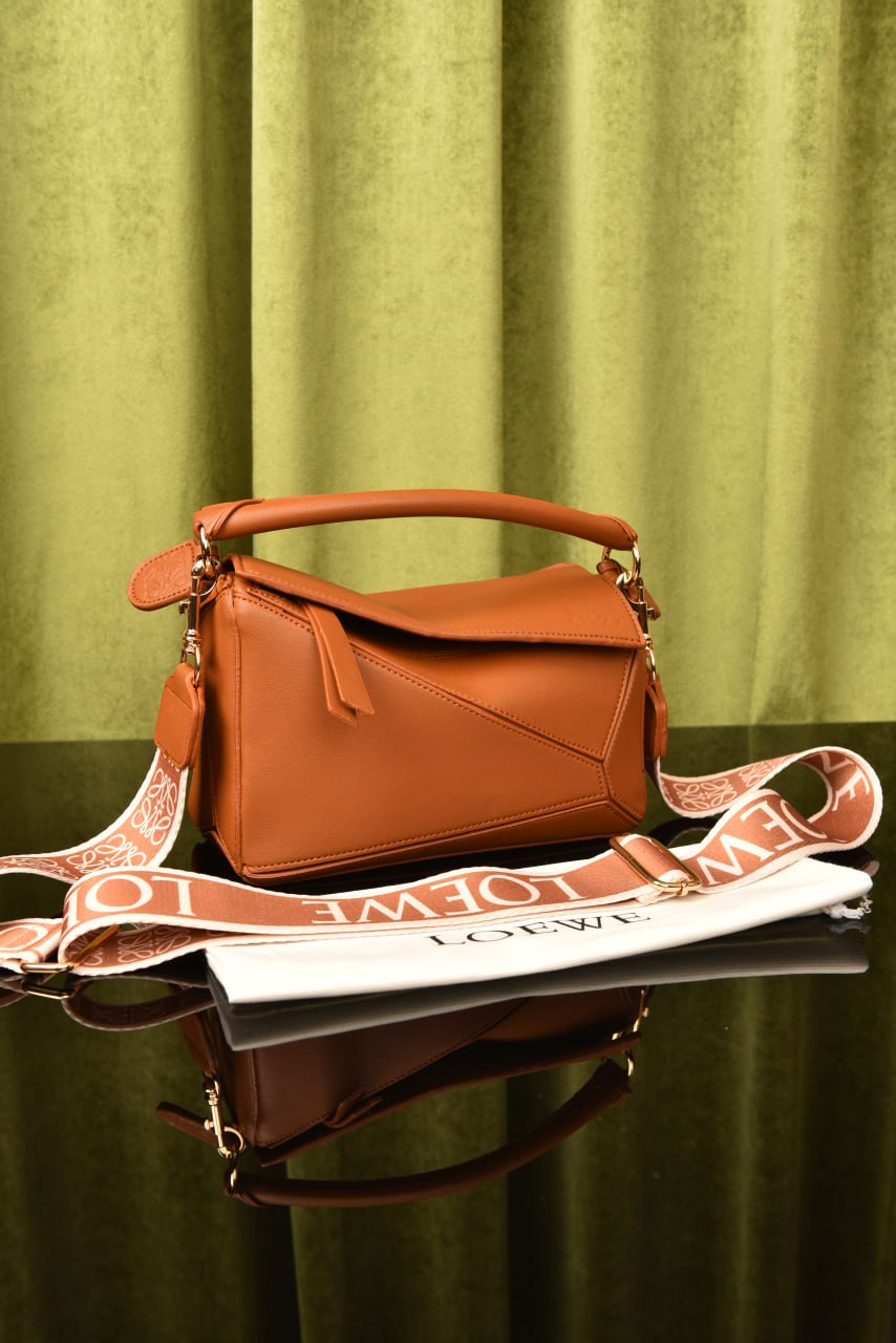 لوي (10 ألوان) - Loewe Small Puzzle Bag