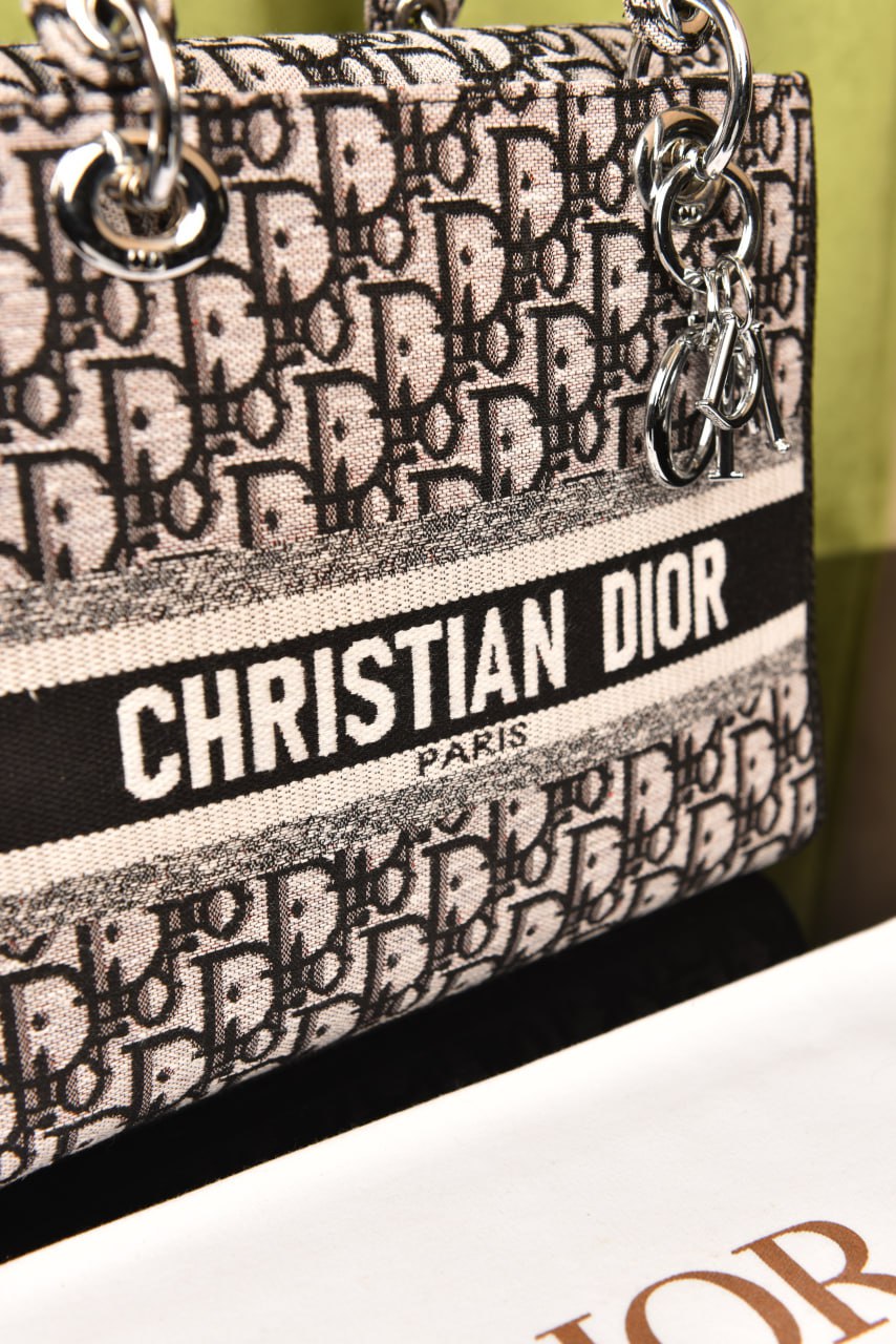 ديور ليدي ميديوم (14 لون) - Dior Lady Medium