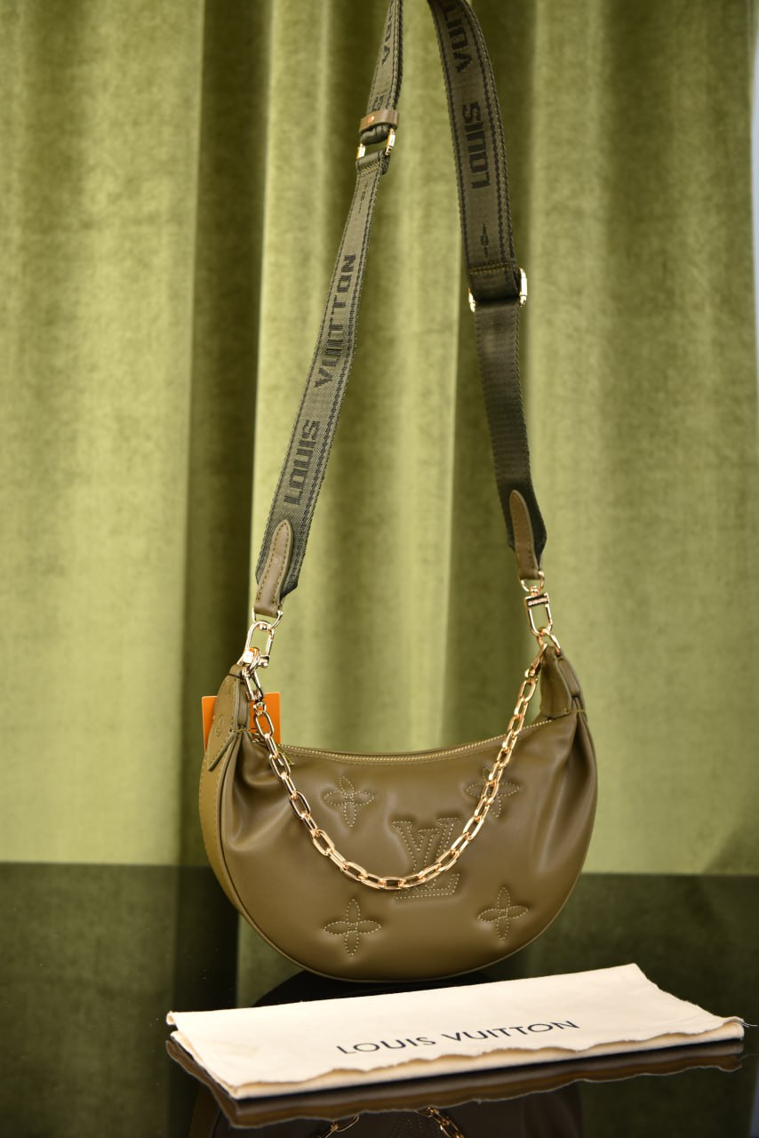 لوي فيتون (16 لون) - Louis Vuitton Over The Moon