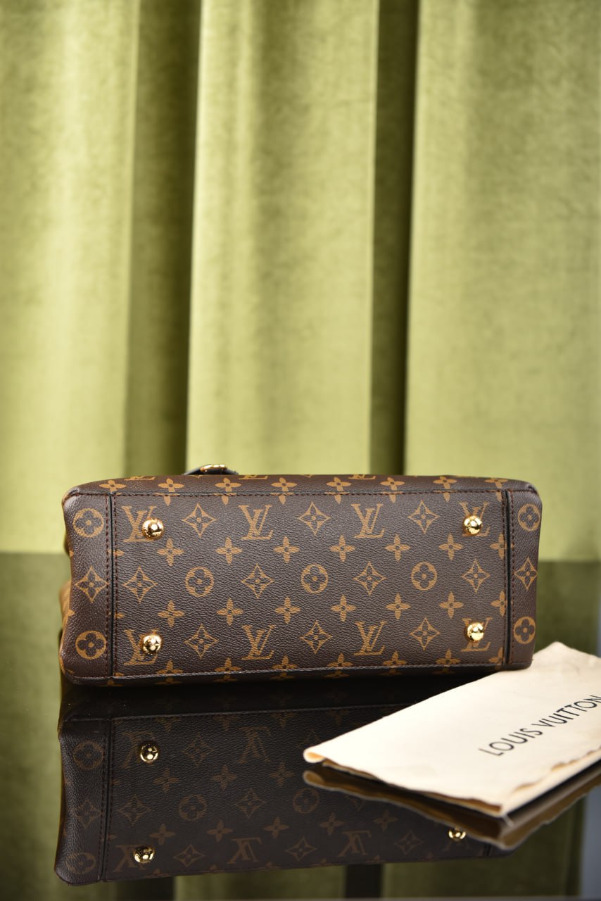 لوي فيتون فلاور (11 لون) - Louis Vuitton Flower Tote