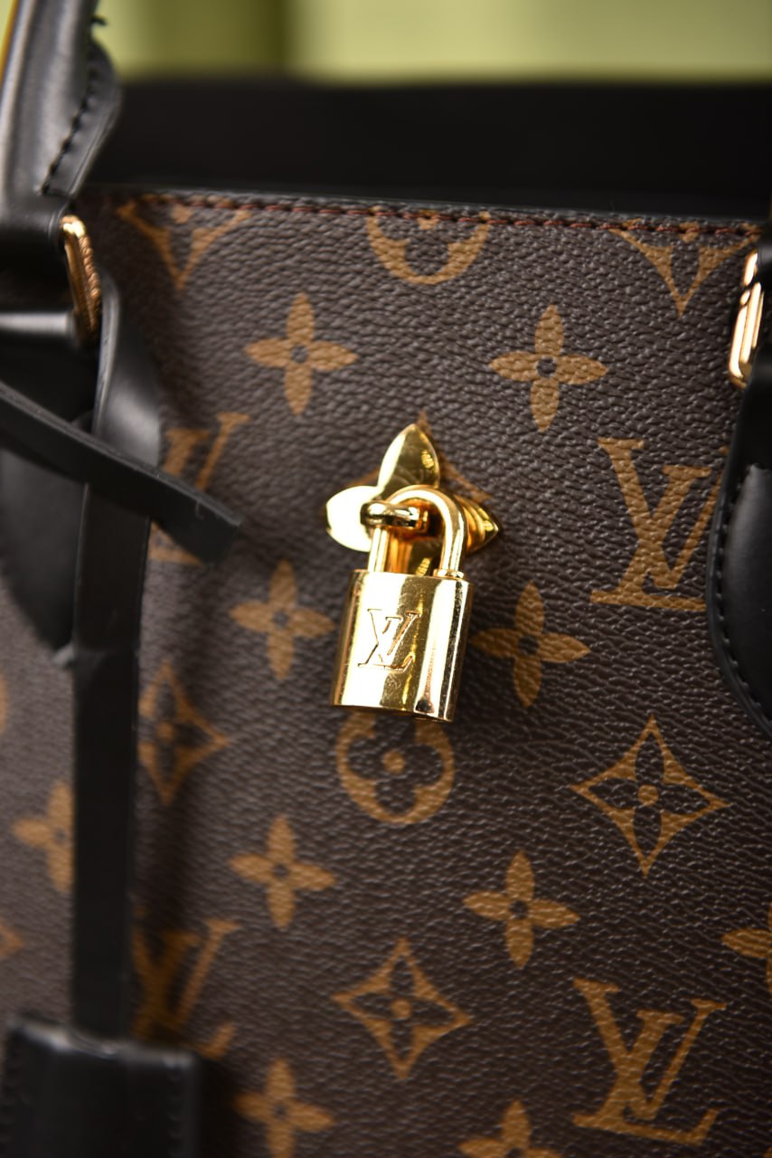 لوي فيتون فلاور (11 لون) - Louis Vuitton Flower Tote