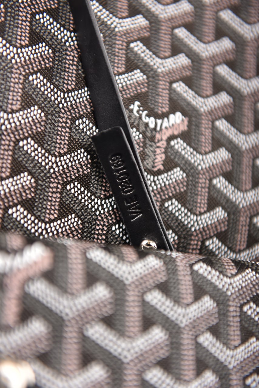 جويارد (11 لون) - Goyard Saint Louis PM Bag