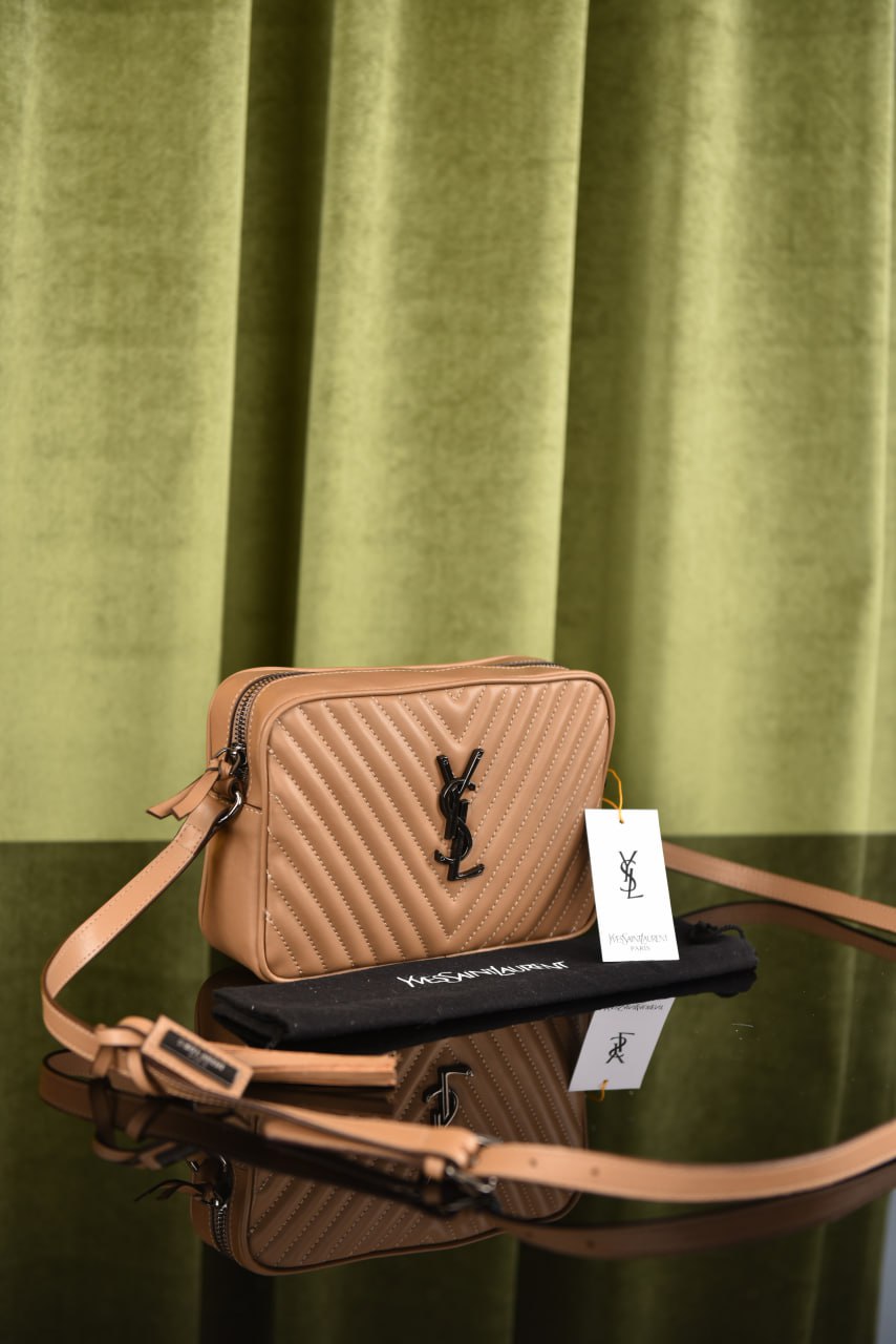 ساينت لورين (18 لون) - YSL Lou Camera Bag