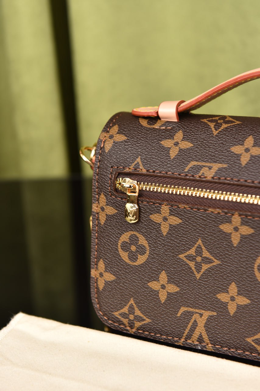 لوي فيتون بوشيت ميتس (6 ألوان) - Louis Vuitton Pochette Metis East