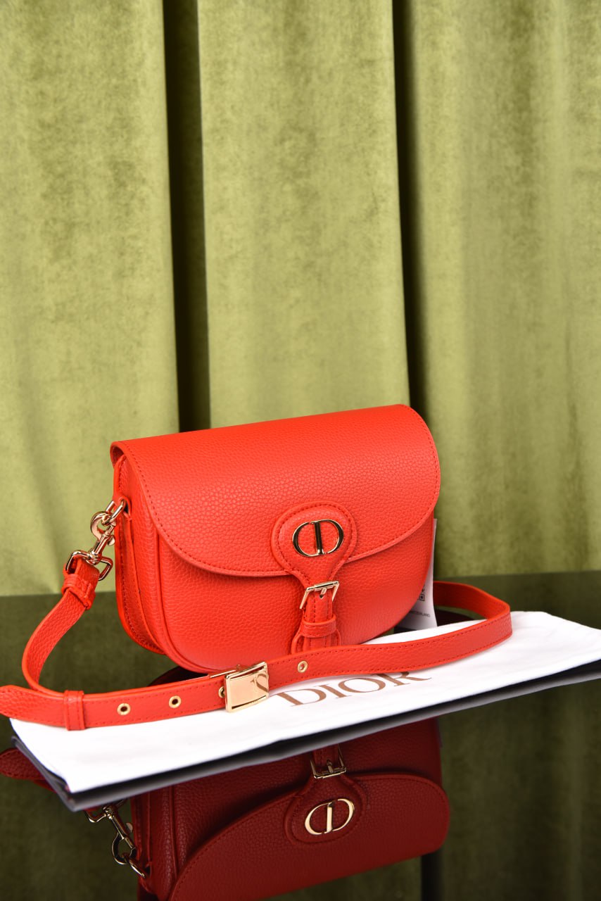 ديور بوبي سادة (12 لون) - Dior Medium Bobby Bag