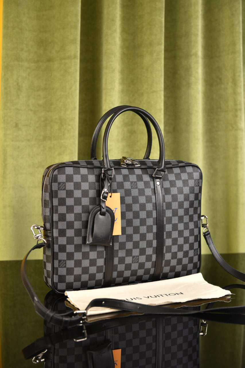 لوي فيتون (9 ألوان) - Louis Vuitton Porte Documents Voyage PM