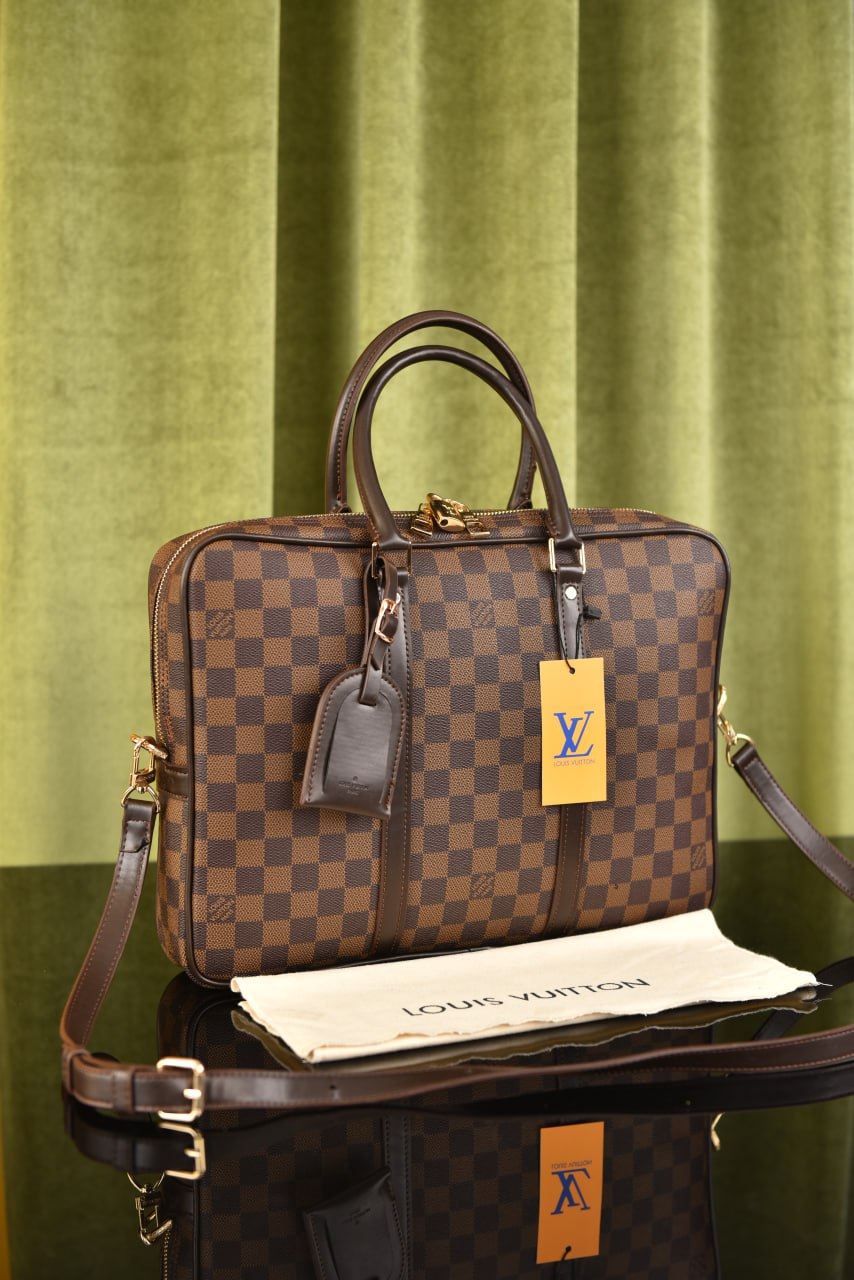 لوي فيتون (9 ألوان) - Louis Vuitton Porte Documents Voyage PM