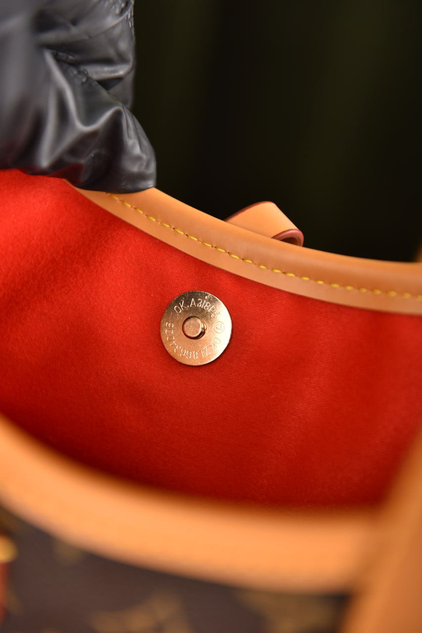 لوي فيتون (9 ألوان) - Louis Vuitton Carry All PM