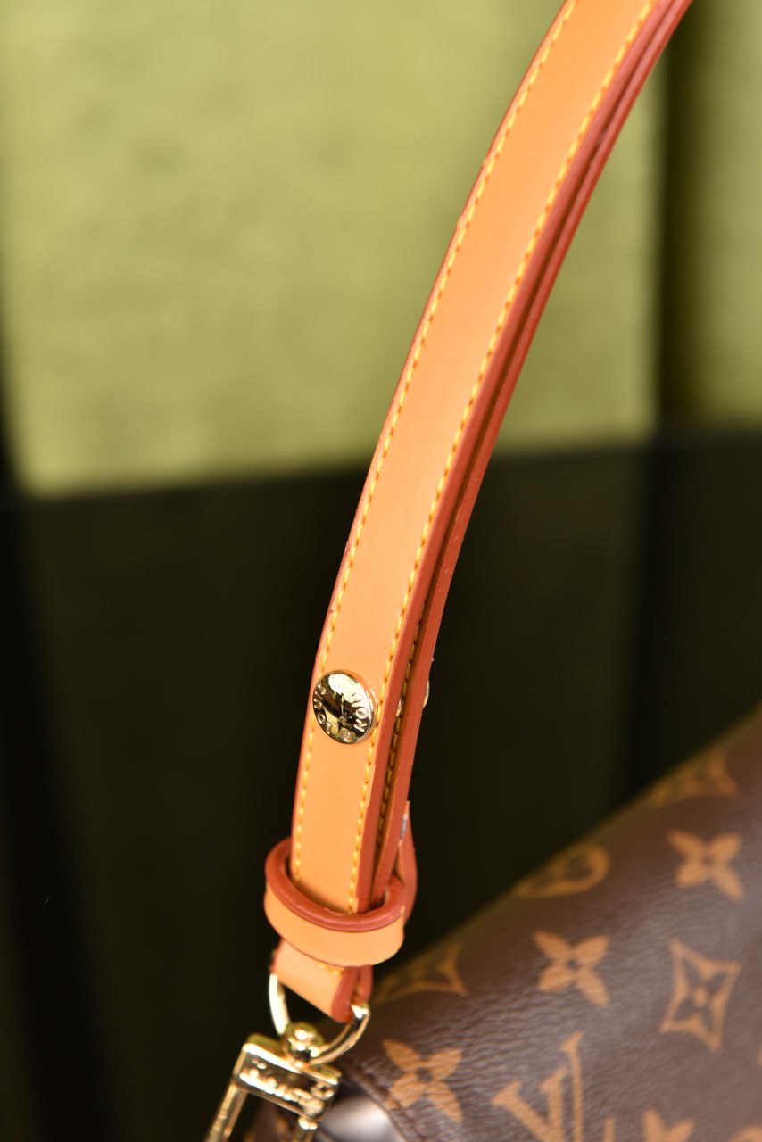 لوي فيتون (8 ألوان) - Louis Vuitton Ivy Wallet On Chain