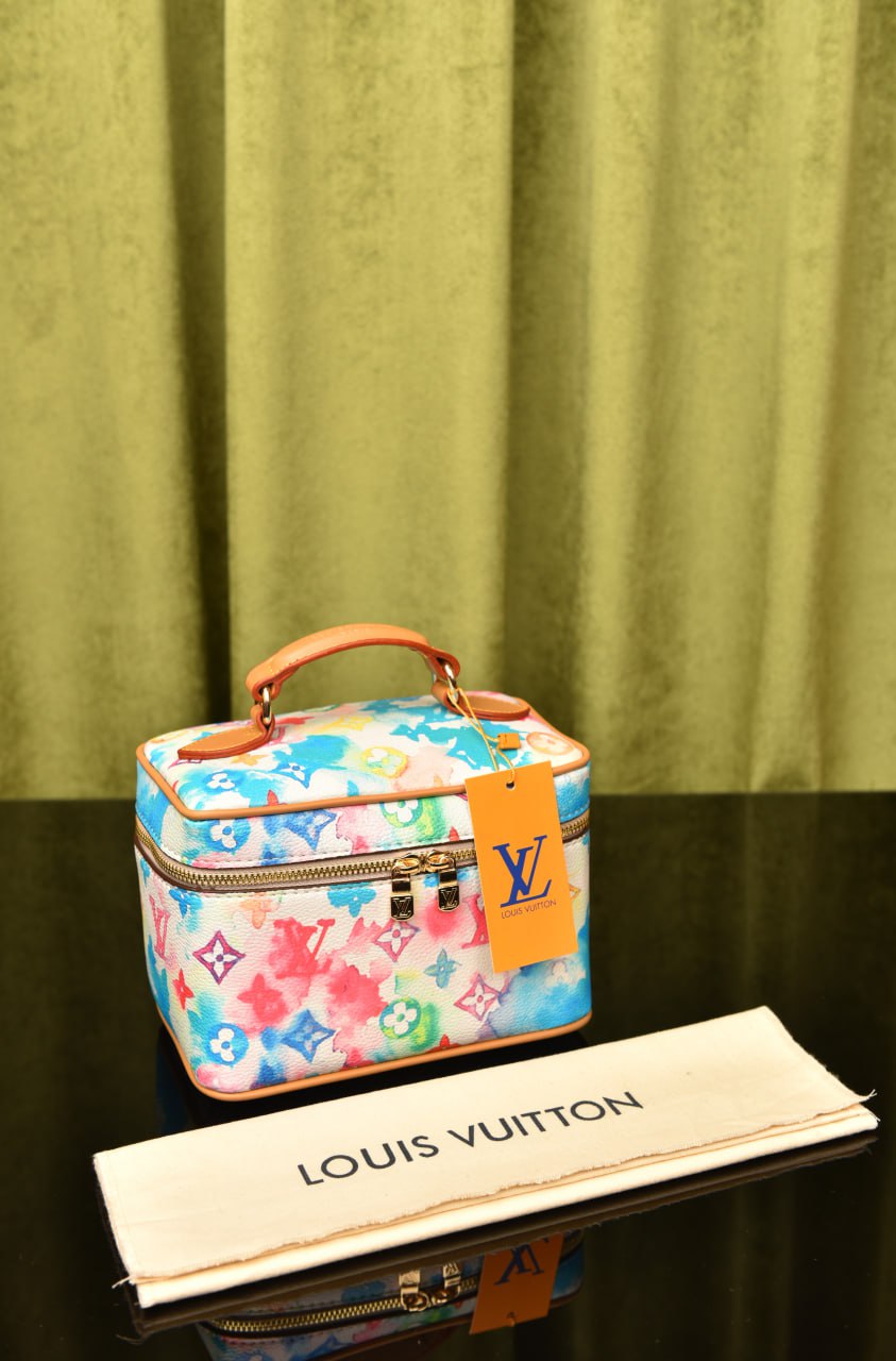 لوي فيتون نايس ميني (8 ألوان) - Louis Vuitton Nice Mini Toiletry Pouch