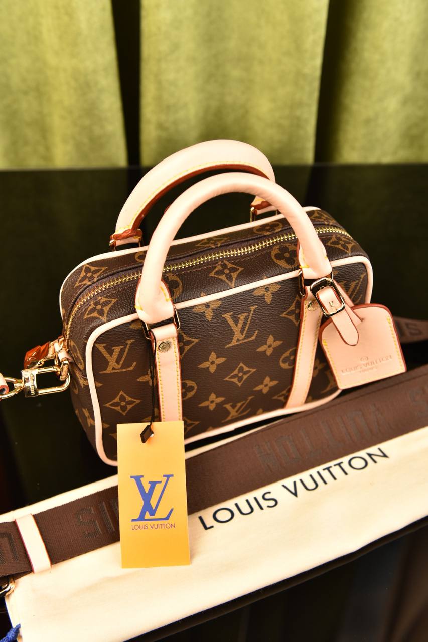 لوي فيتون بورت صغيرة (8 ألوان) - Louis Vuitton Nano Porte Documents Voyage