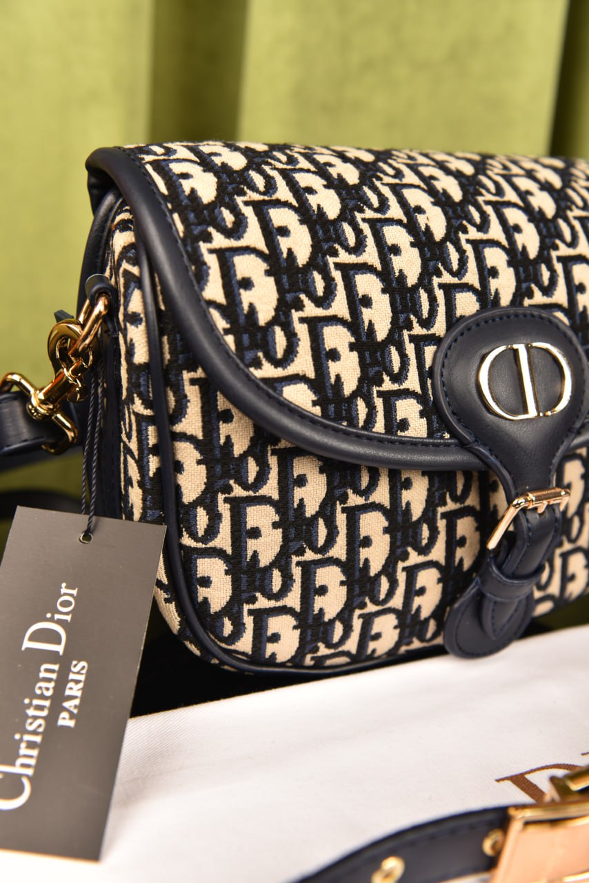 ديور بوبي (5 ألوان) - Dior Medium Bobby Bag