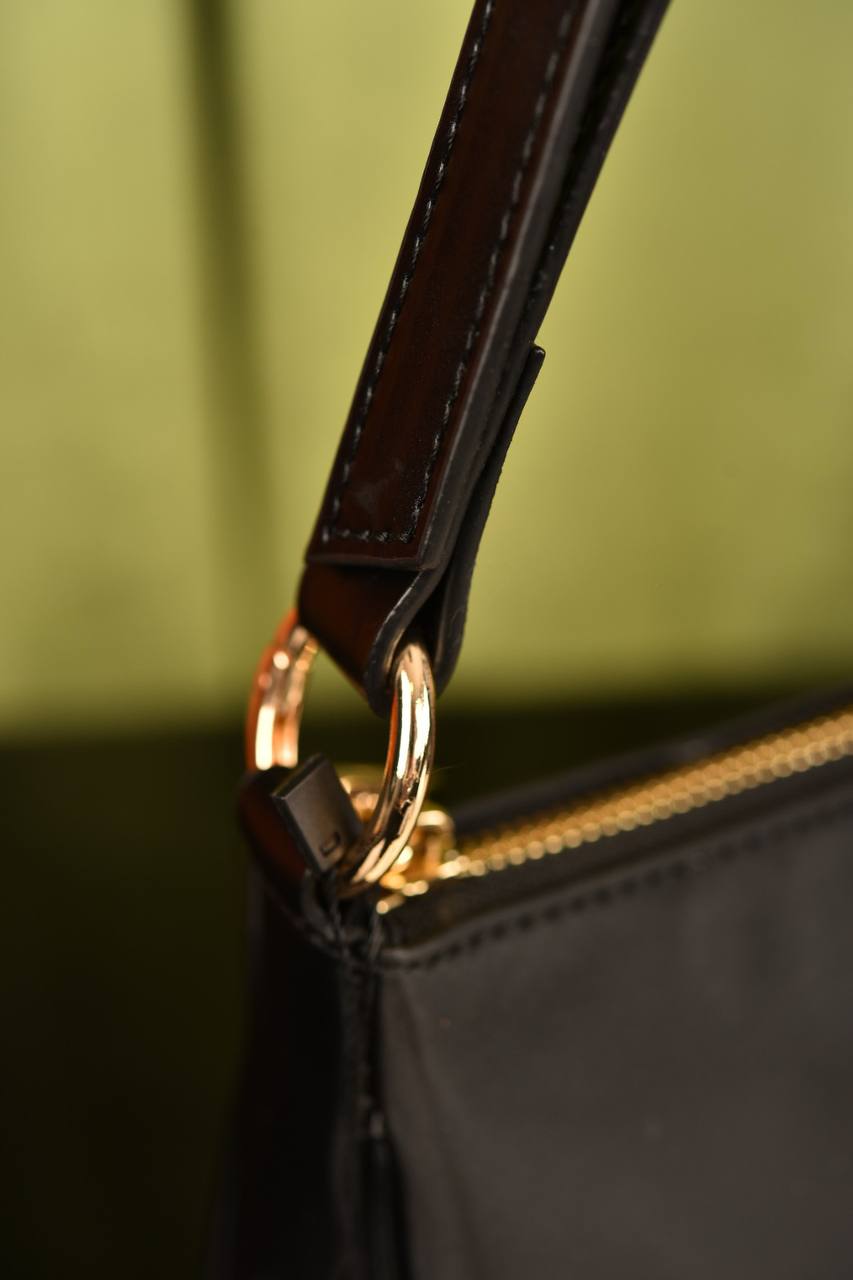 برادا (9 ألوان) - Prada Re-Edition 2002 Nylon Brushed Shoulder Bag