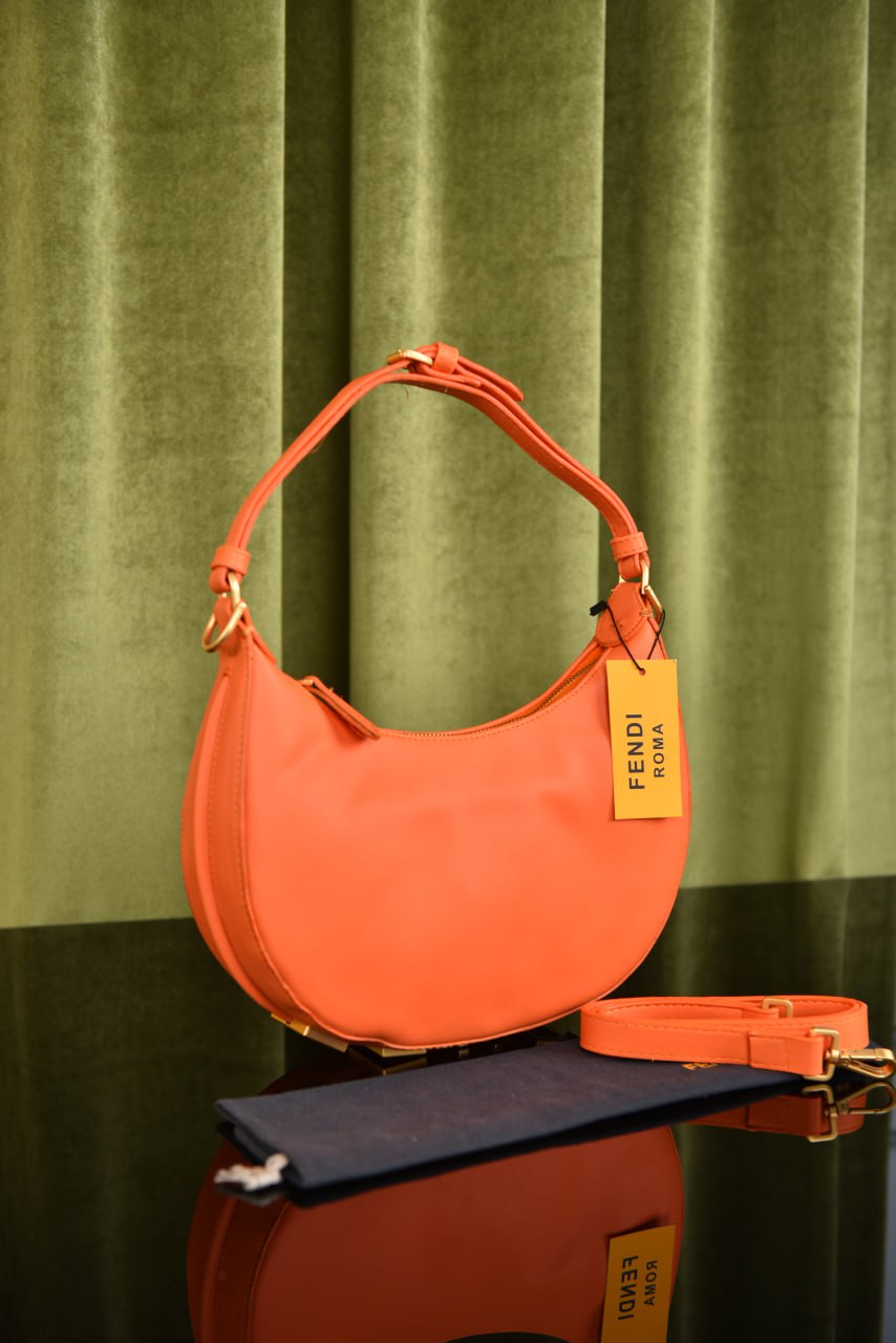 فيندي (9 ألوان) - Fendi Fendigraphy