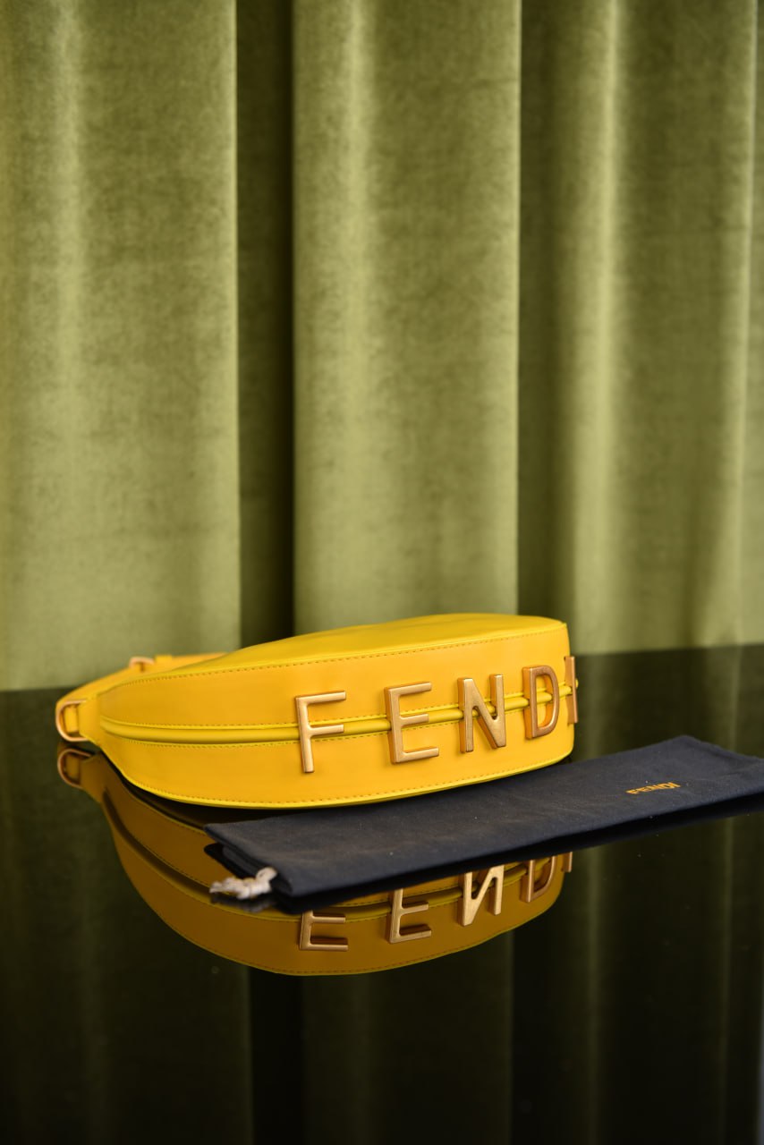 فيندي (9 ألوان) - Fendi Fendigraphy
