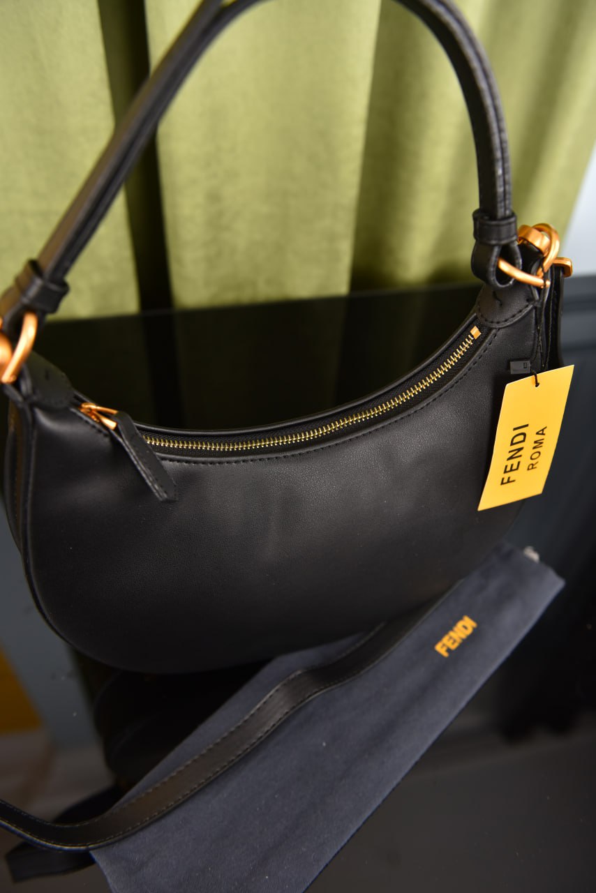 فيندي (9 ألوان) - Fendi Fendigraphy