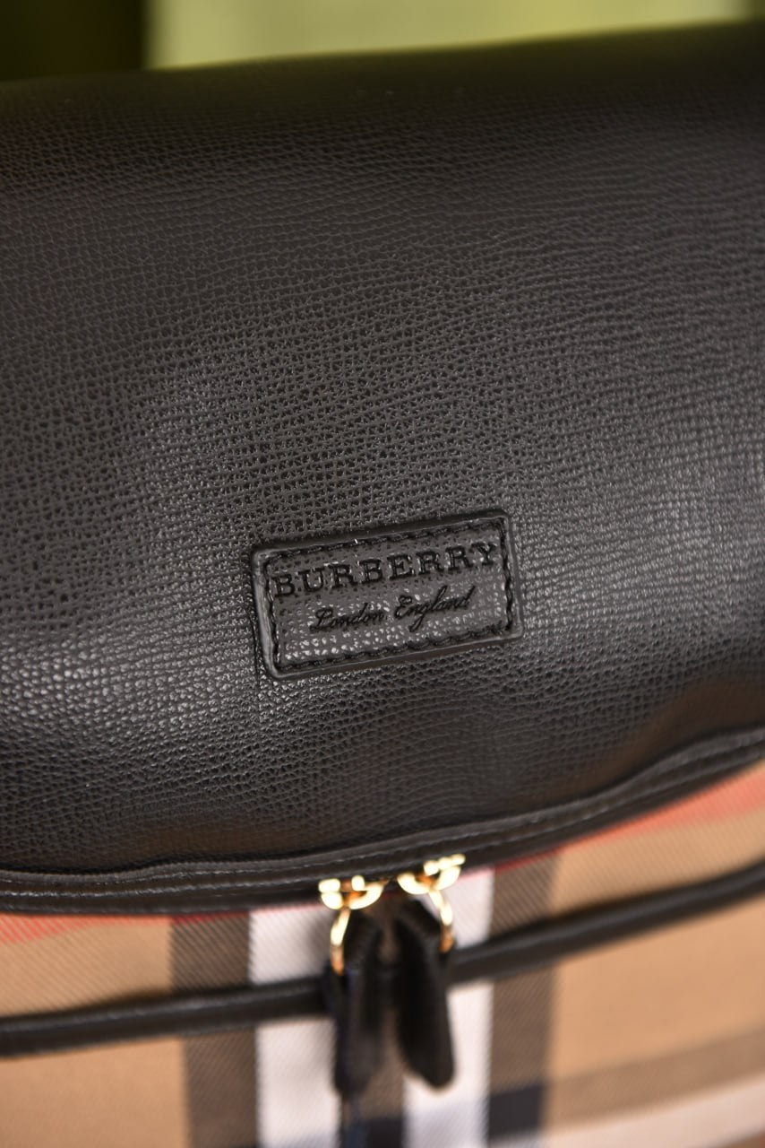 بيربري لمستلزمات الأطفال (5 ألوان) - Burberry Diaper Bag