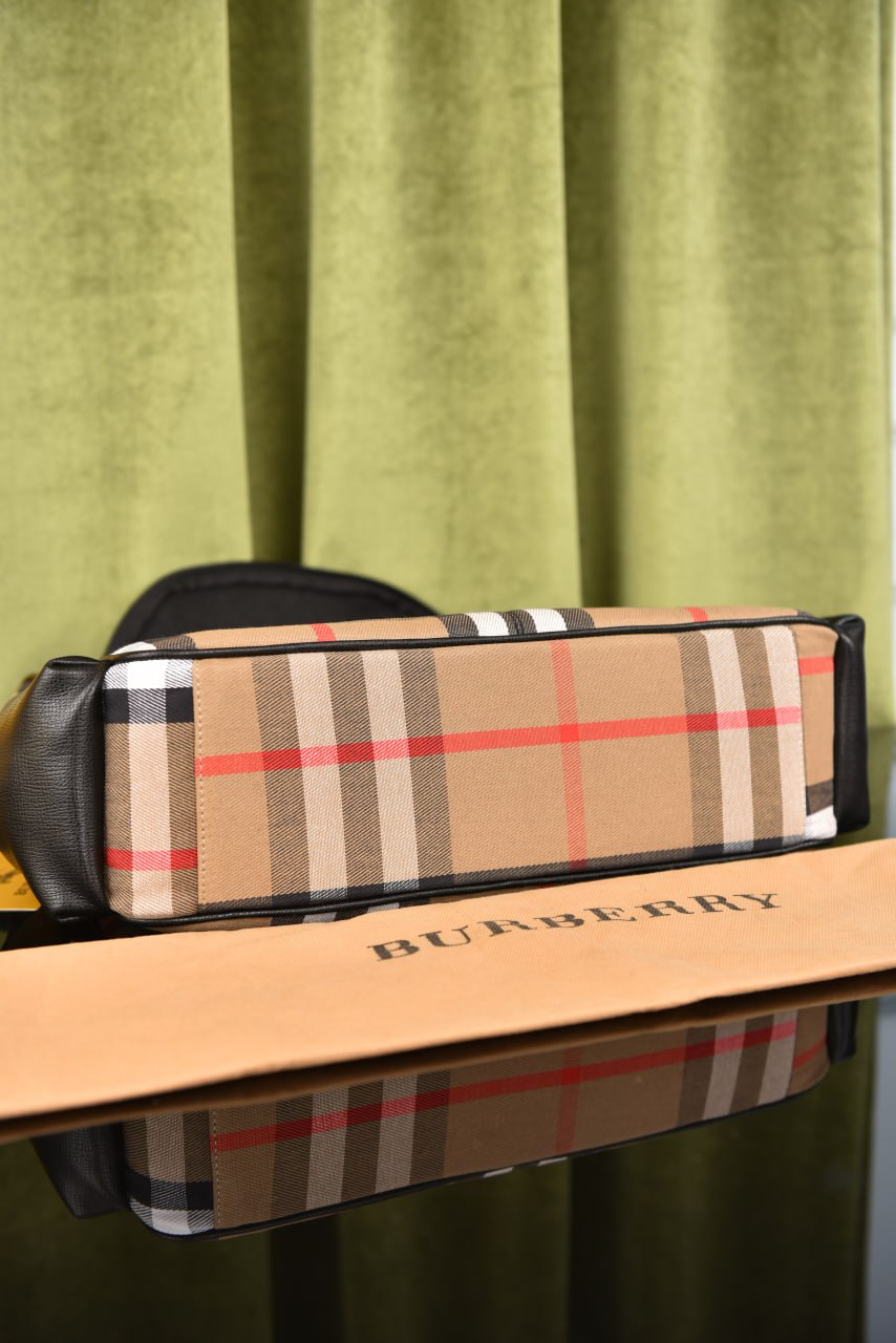 بيربري لمستلزمات الأطفال (5 ألوان) - Burberry Diaper Bag