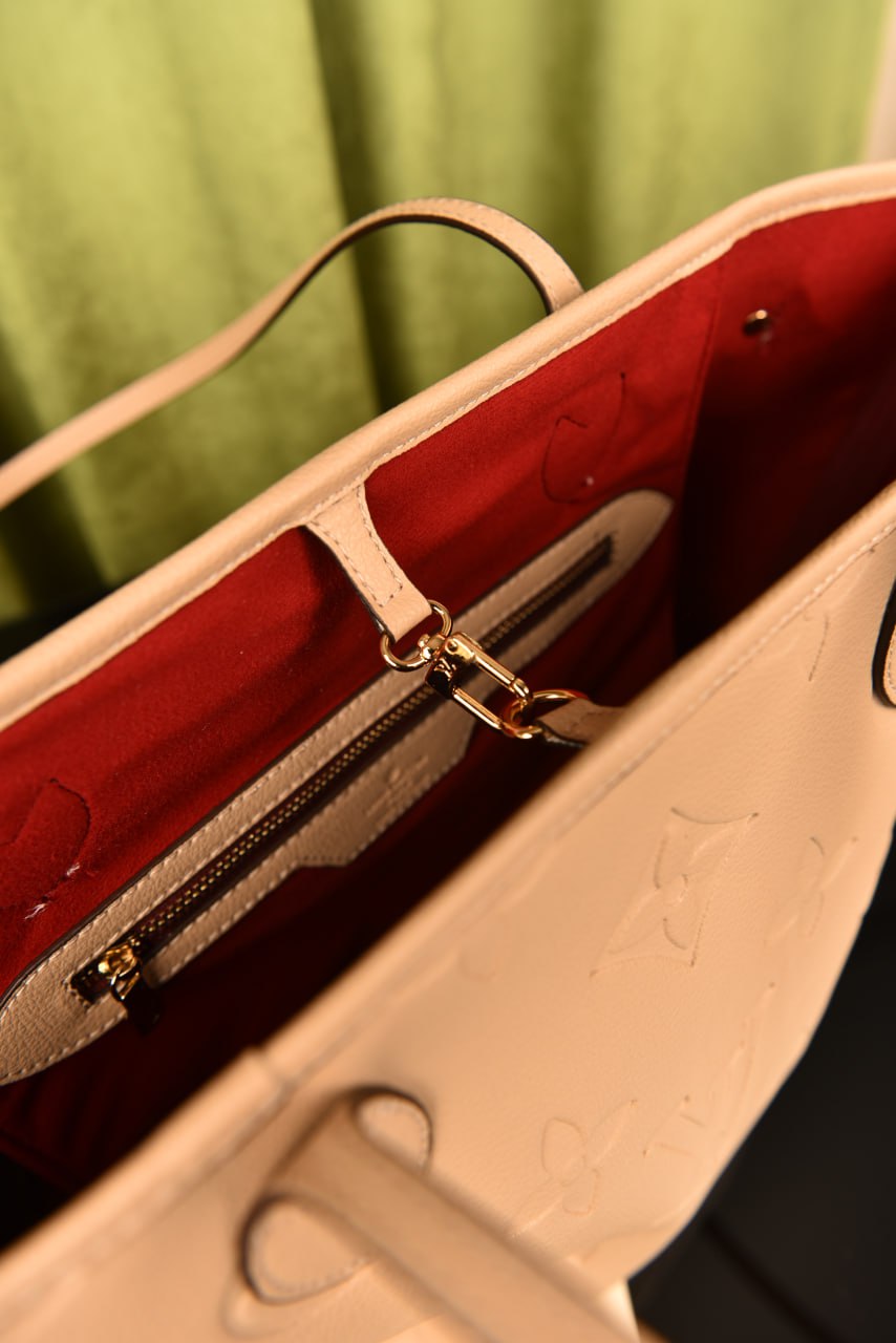لوي فيتون (13 لون) - Louis Vuitton Neverfull Empreinte MM