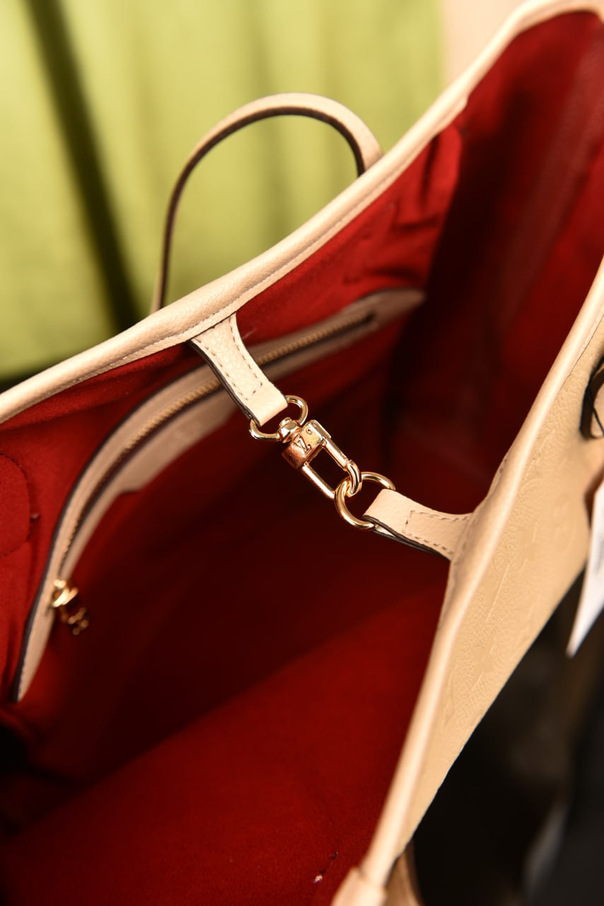 لوي فيتون (13 لون) - Louis Vuitton Neverfull Empreinte MM