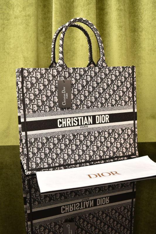ديور بوك توت كبيرة (17 لون) - Dior Book Tote Large