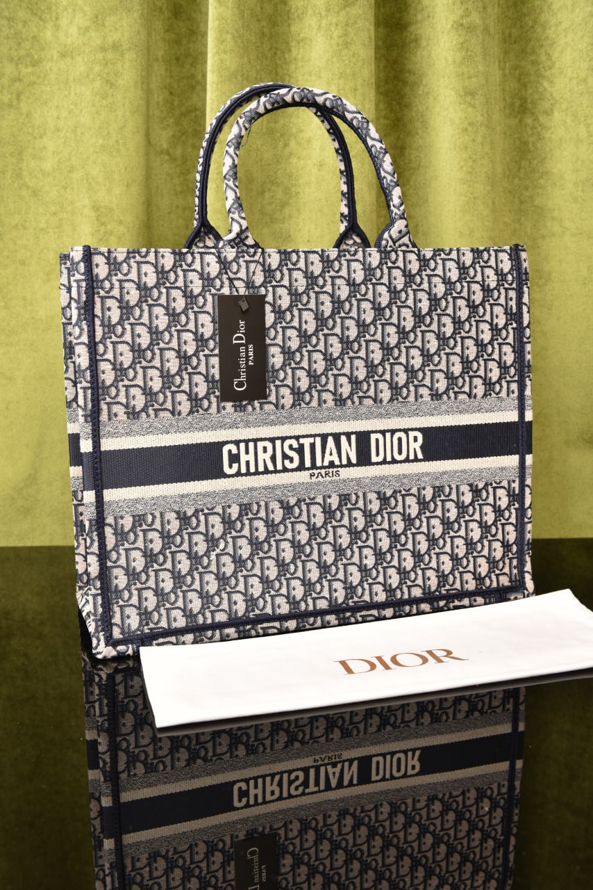 ديور بوك توت كبيرة (17 لون) - Dior Book Tote Large