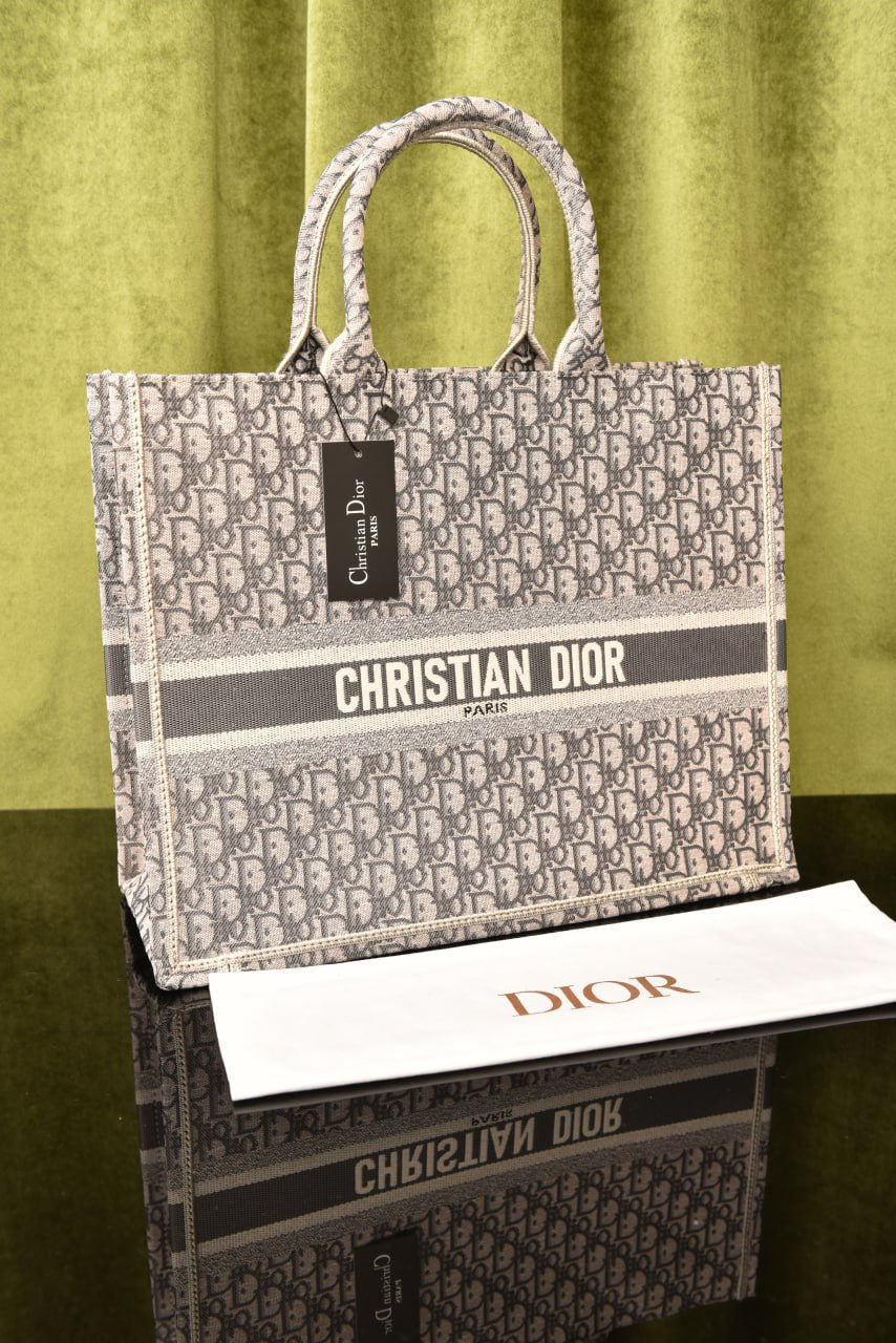 ديور بوك توت كبيرة (17 لون) - Dior Book Tote Large
