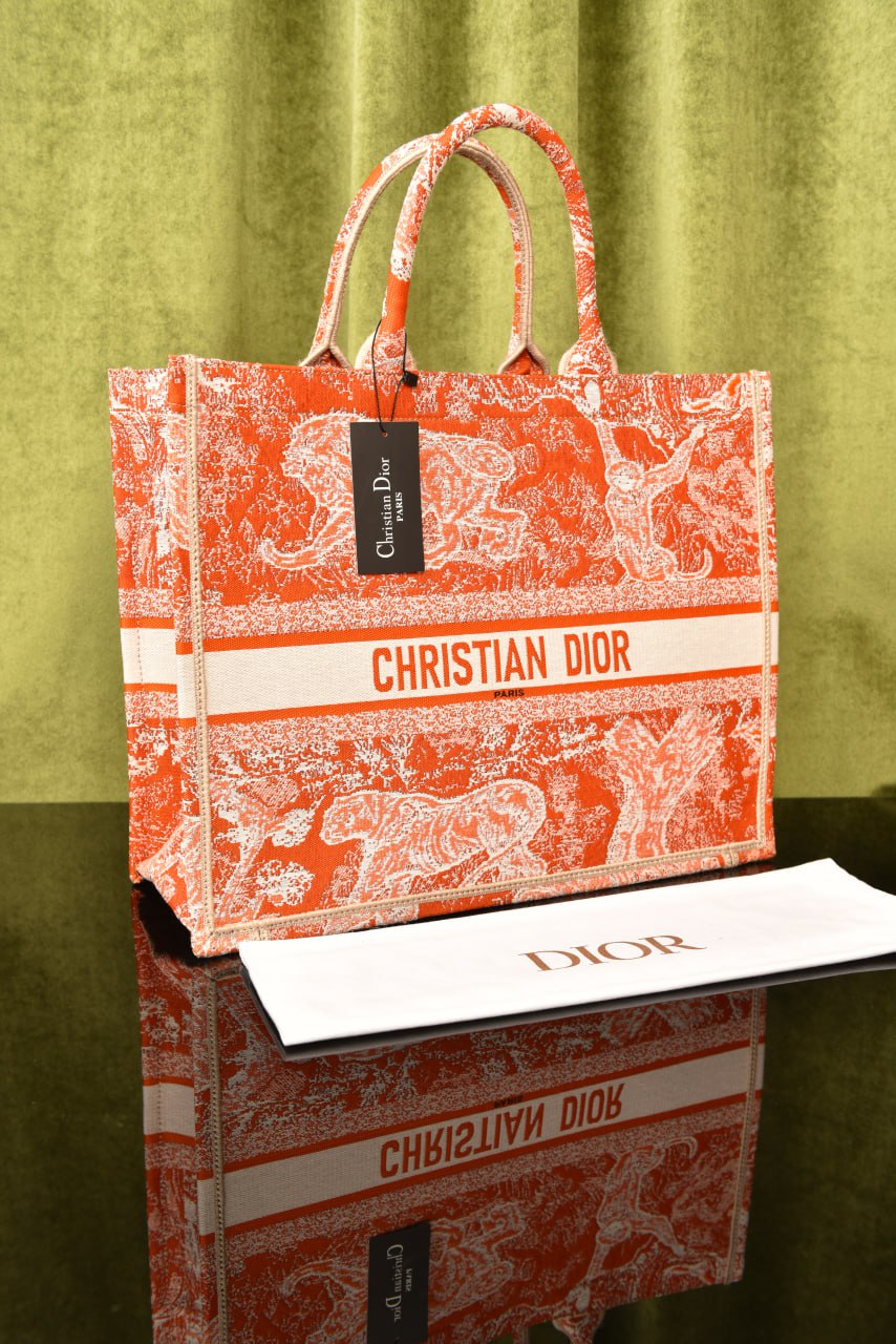 ديور بوك توت كبيرة (17 لون) - Dior Book Tote Large