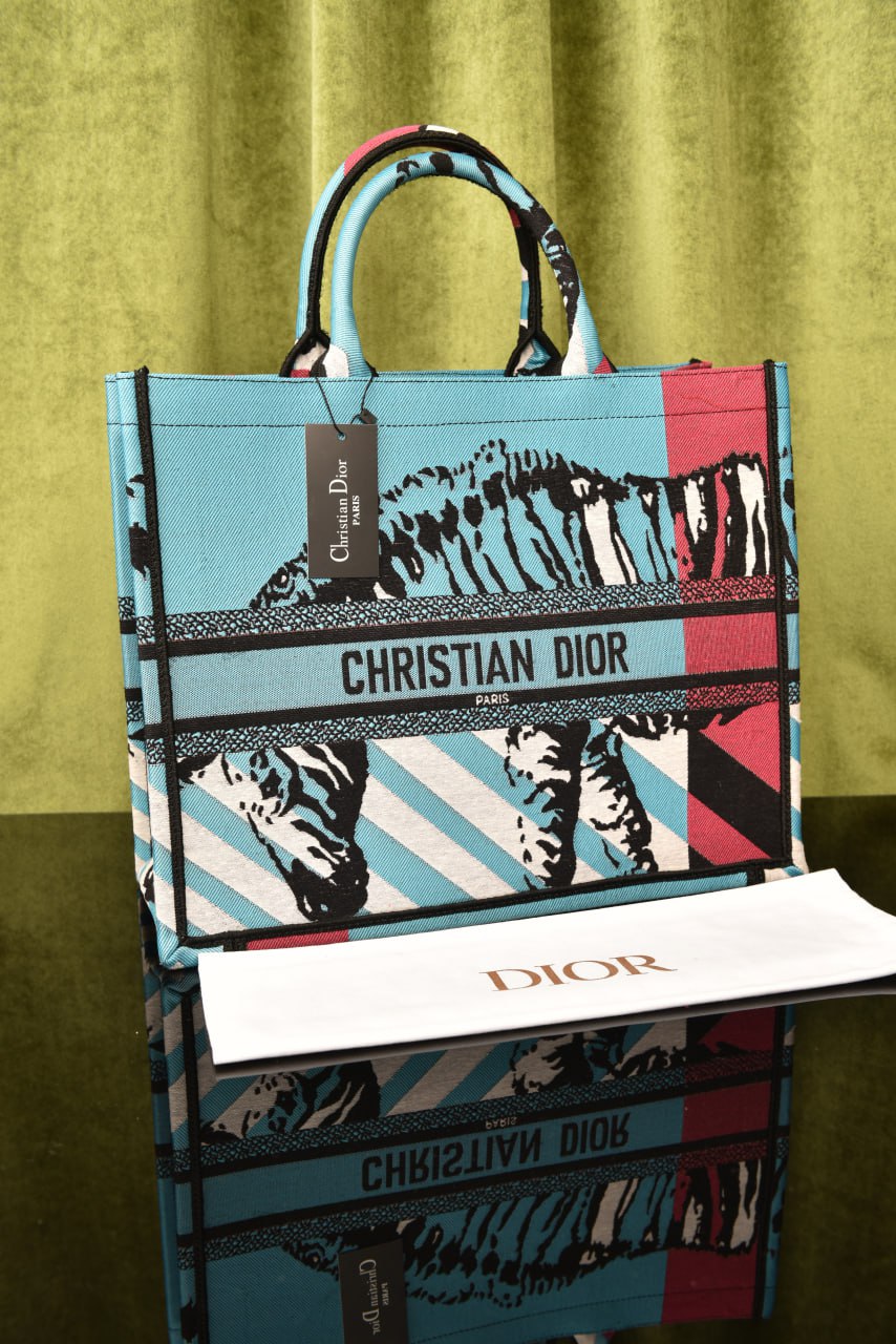 ديور بوك توت كبيرة (17 لون) - Dior Book Tote Large
