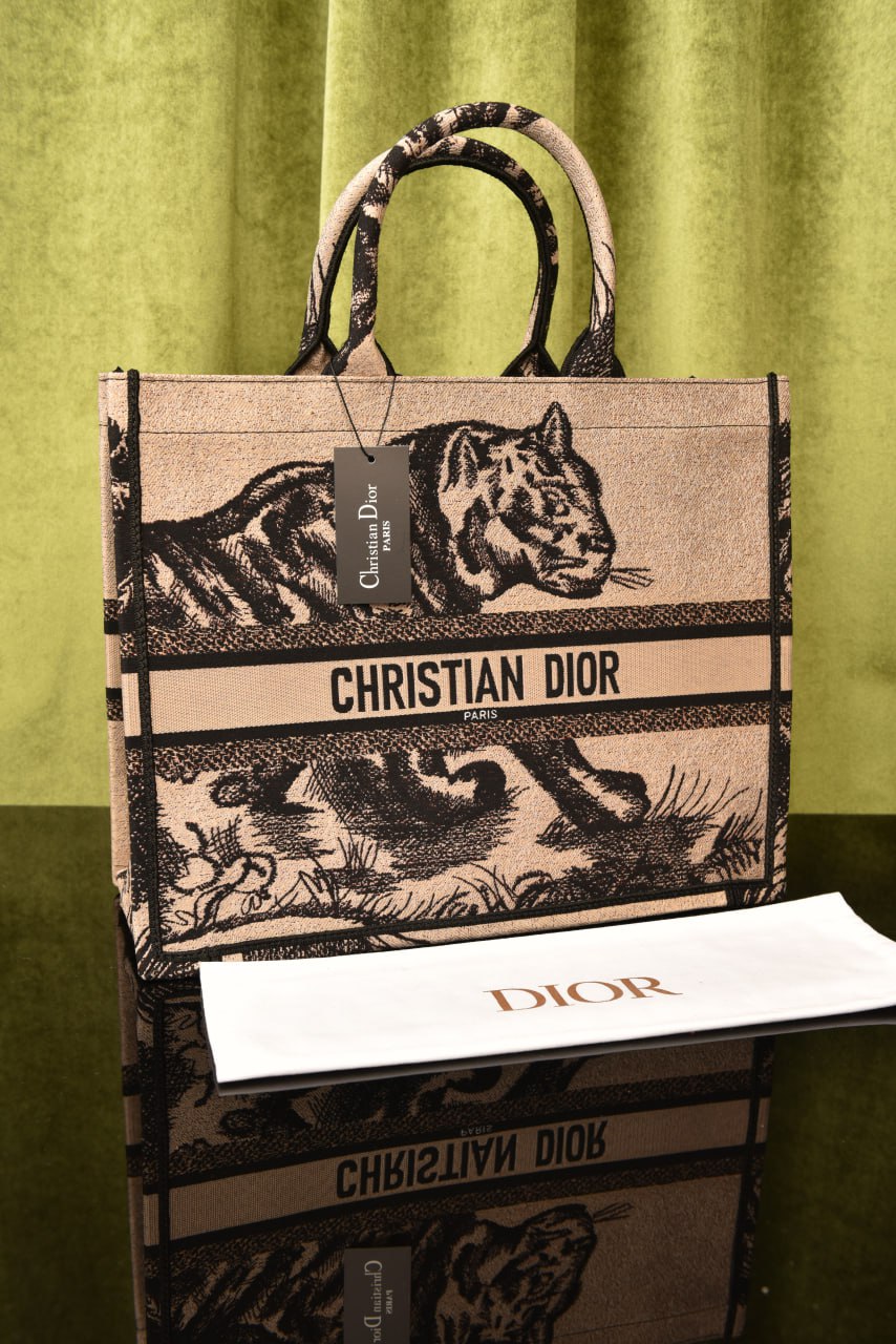 ديور بوك توت كبيرة (17 لون) - Dior Book Tote Large