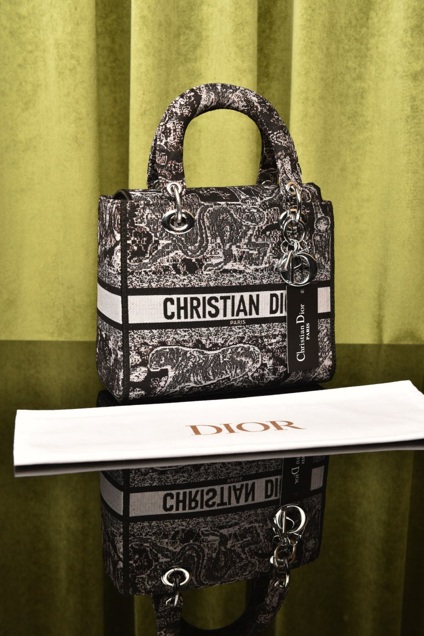 ديور ليدي ميديوم (14 لون) - Dior Lady Medium