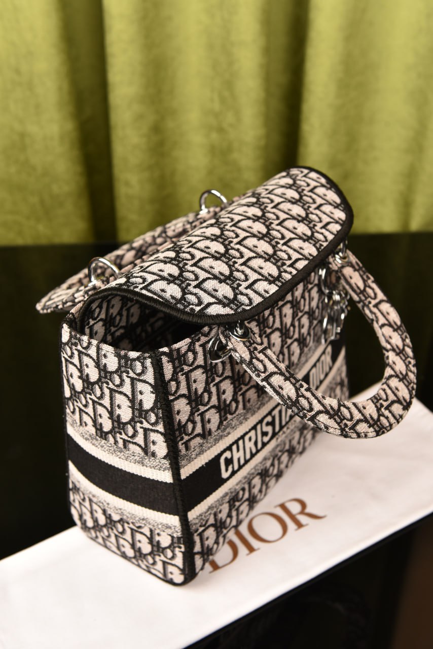 ديور ليدي ميديوم (14 لون) - Dior Lady Medium