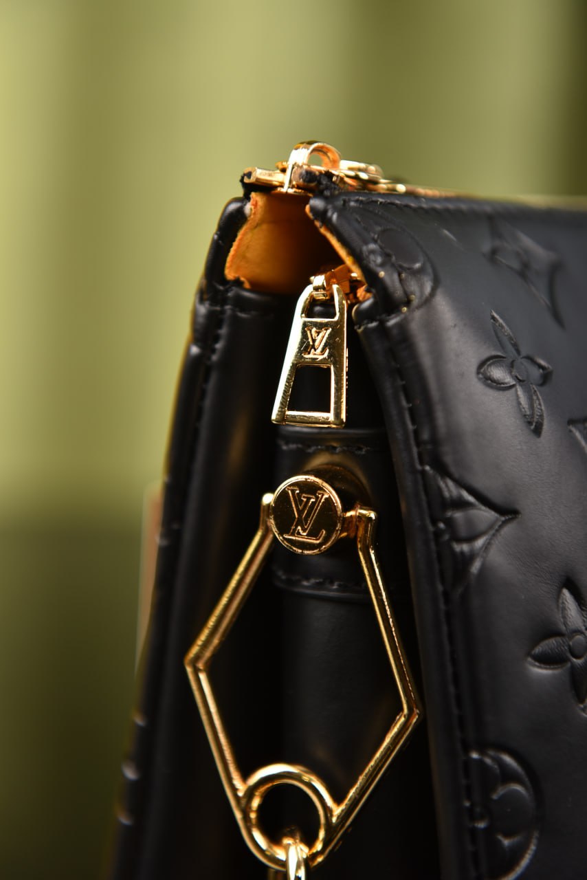 لوي فيتون (10 ألوان) - Louis Vuitton Coussin PM