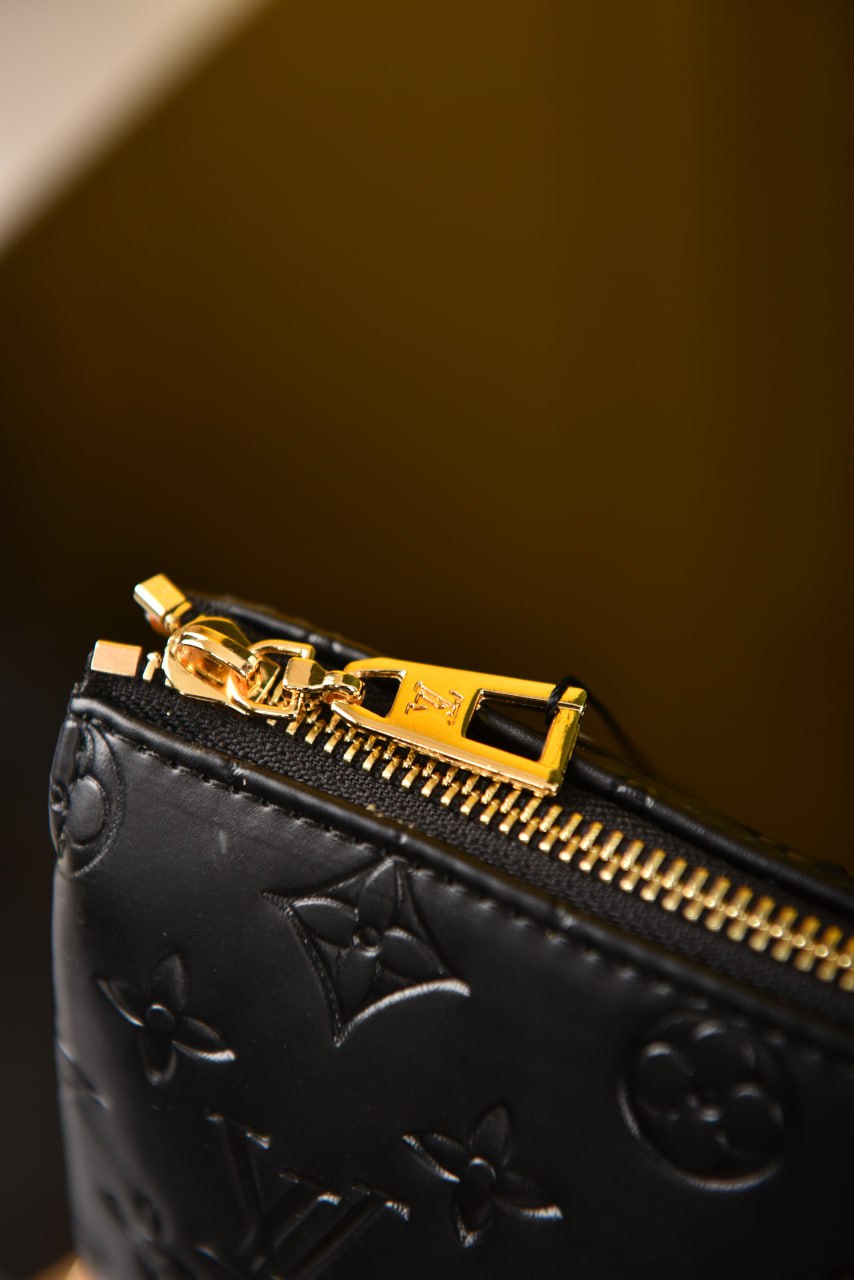 لوي فيتون (10 ألوان) - Louis Vuitton Coussin PM