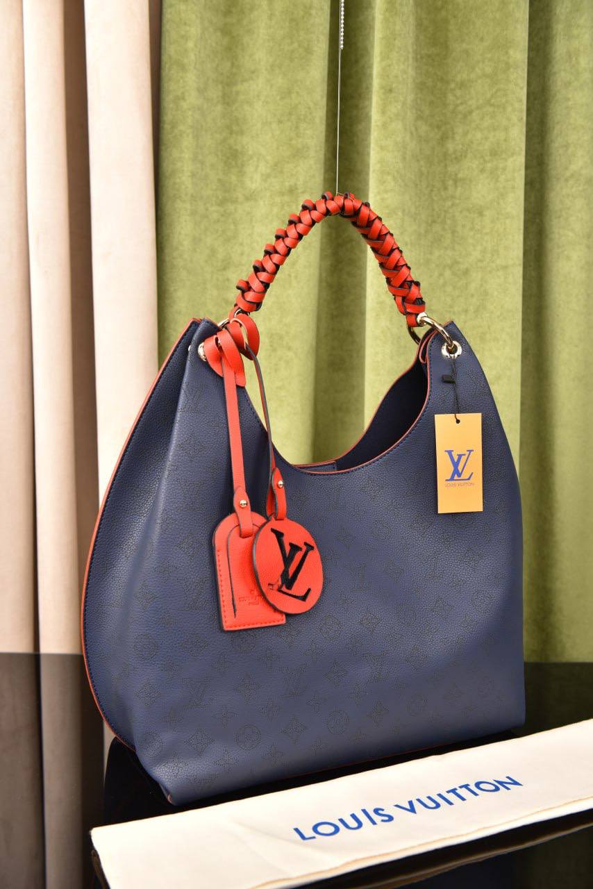 لوي فيتون (22 لون) - Louis Vuitton Carmel