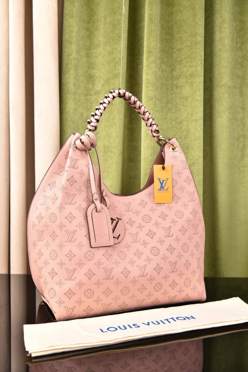 لوي فيتون (22 لون) - Louis Vuitton Carmel