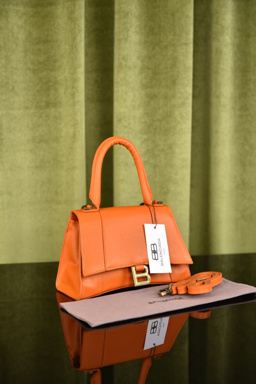 Balenciaga Hourglass Plain