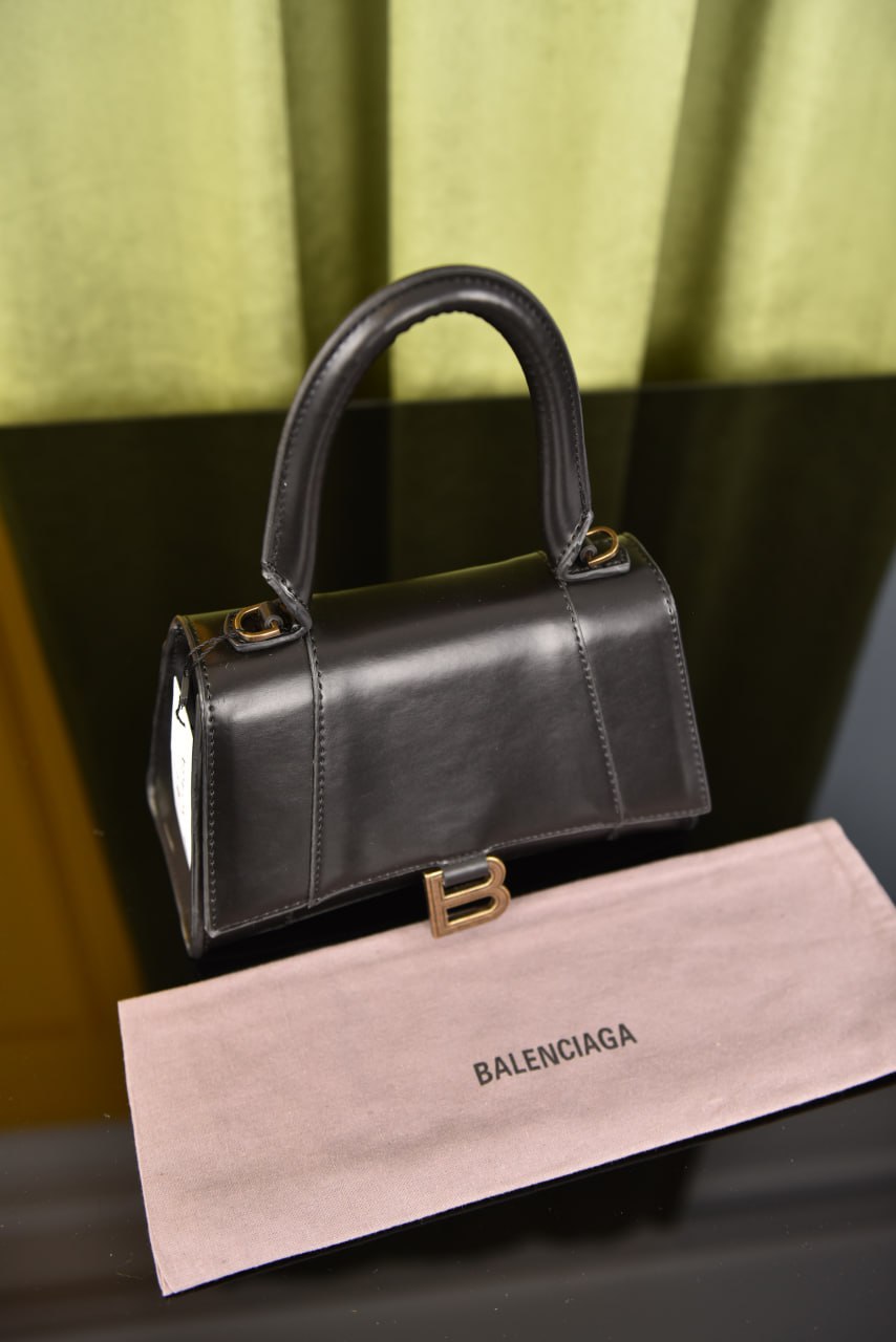 Balenciaga Hourglass Plain