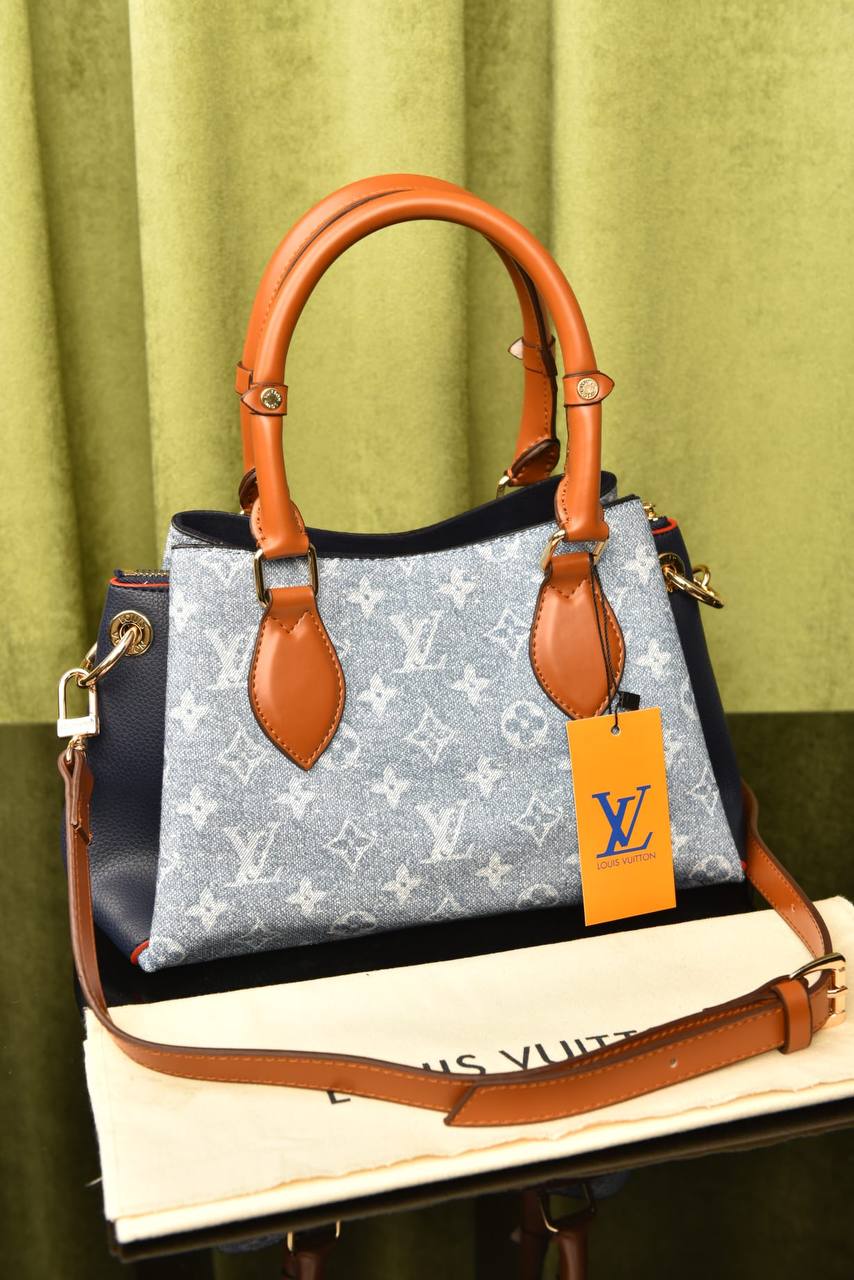 لوي فيتون فيندوم جينز (2 لونين) - Louis Vuitton Vendome Jeans BB