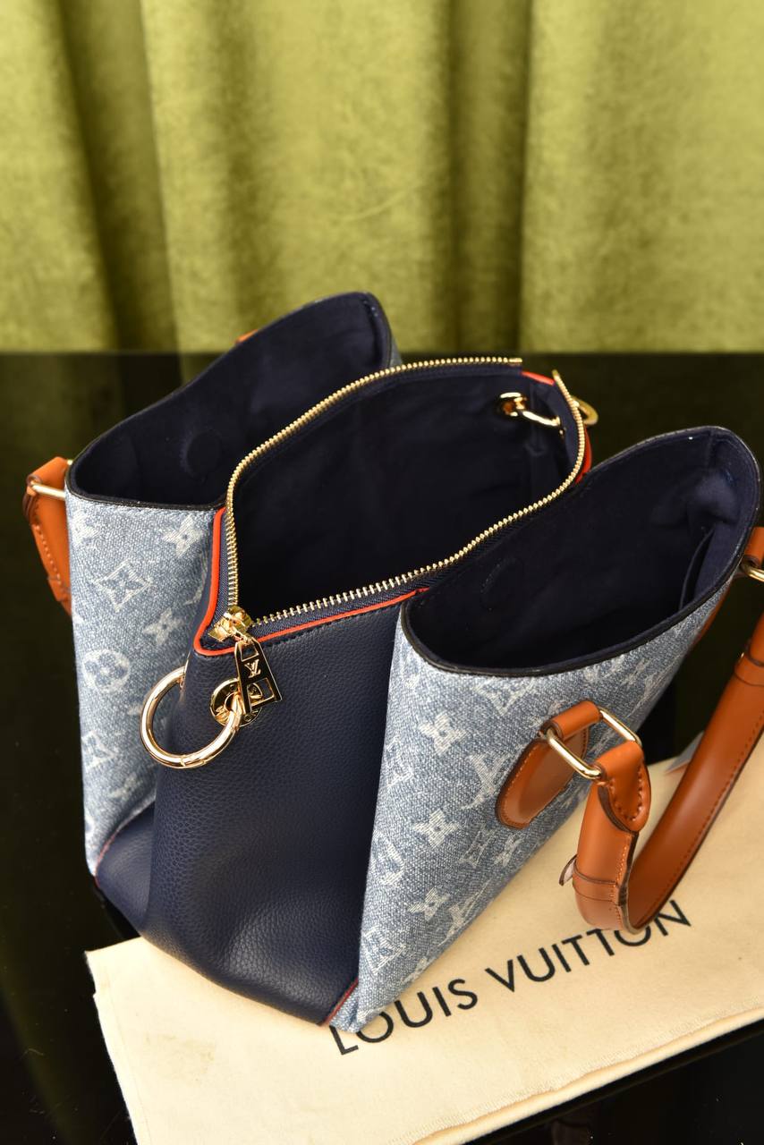 لوي فيتون فيندوم جينز (2 لونين) - Louis Vuitton Vendome Jeans BB
