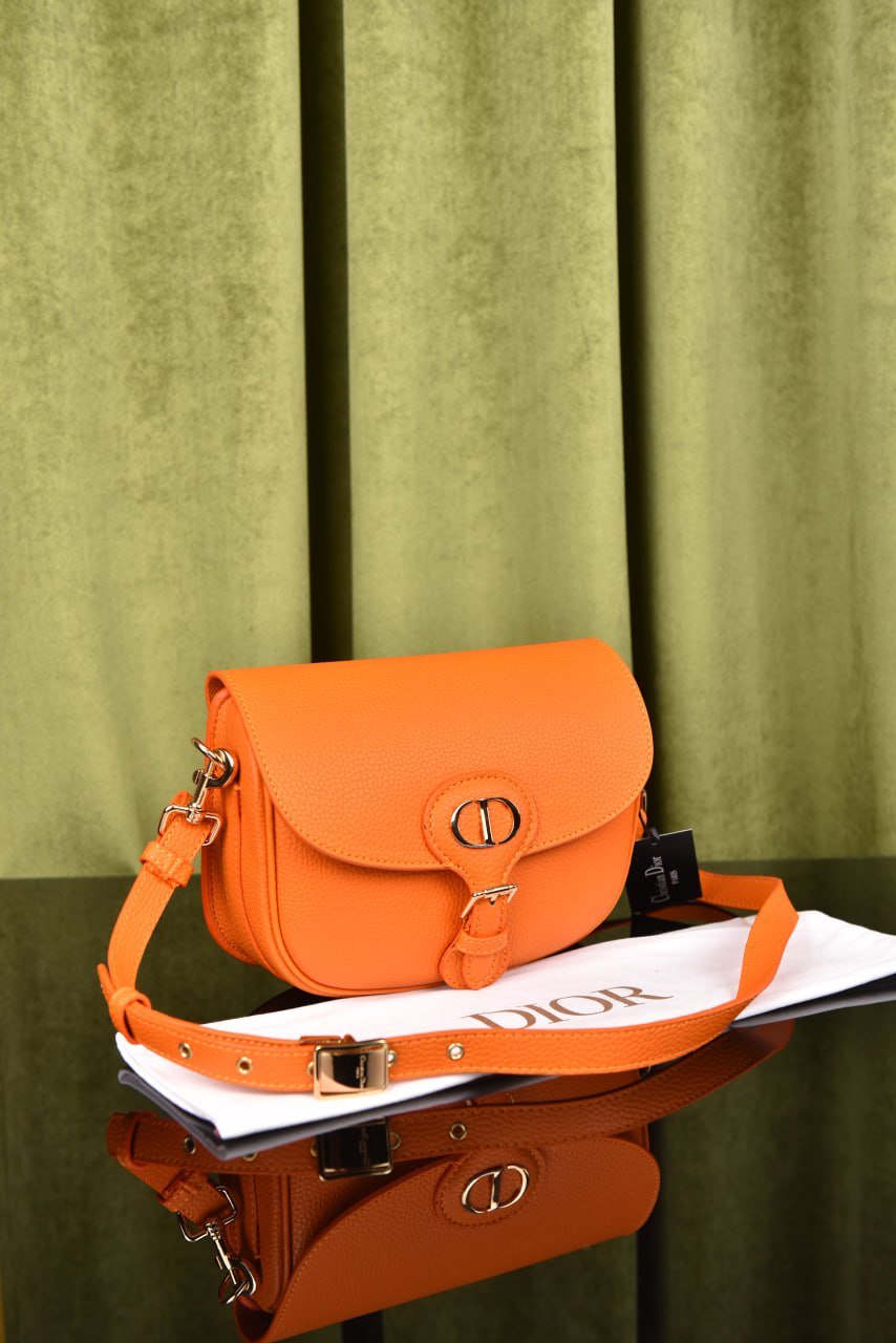 ديور بوبي سادة (12 لون) - Dior Medium Bobby Bag